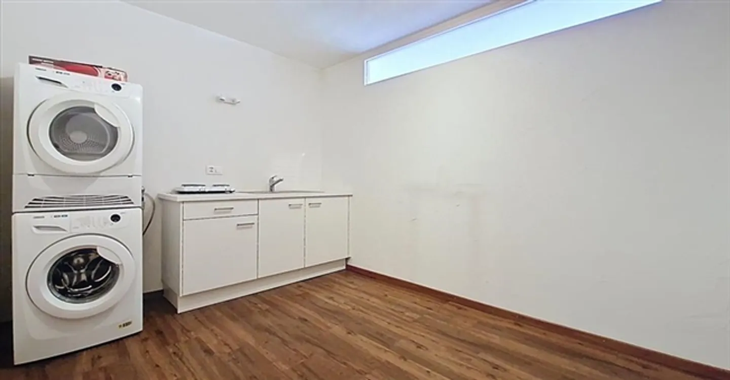 Office 3.5 rooms - Photo 4 of 12