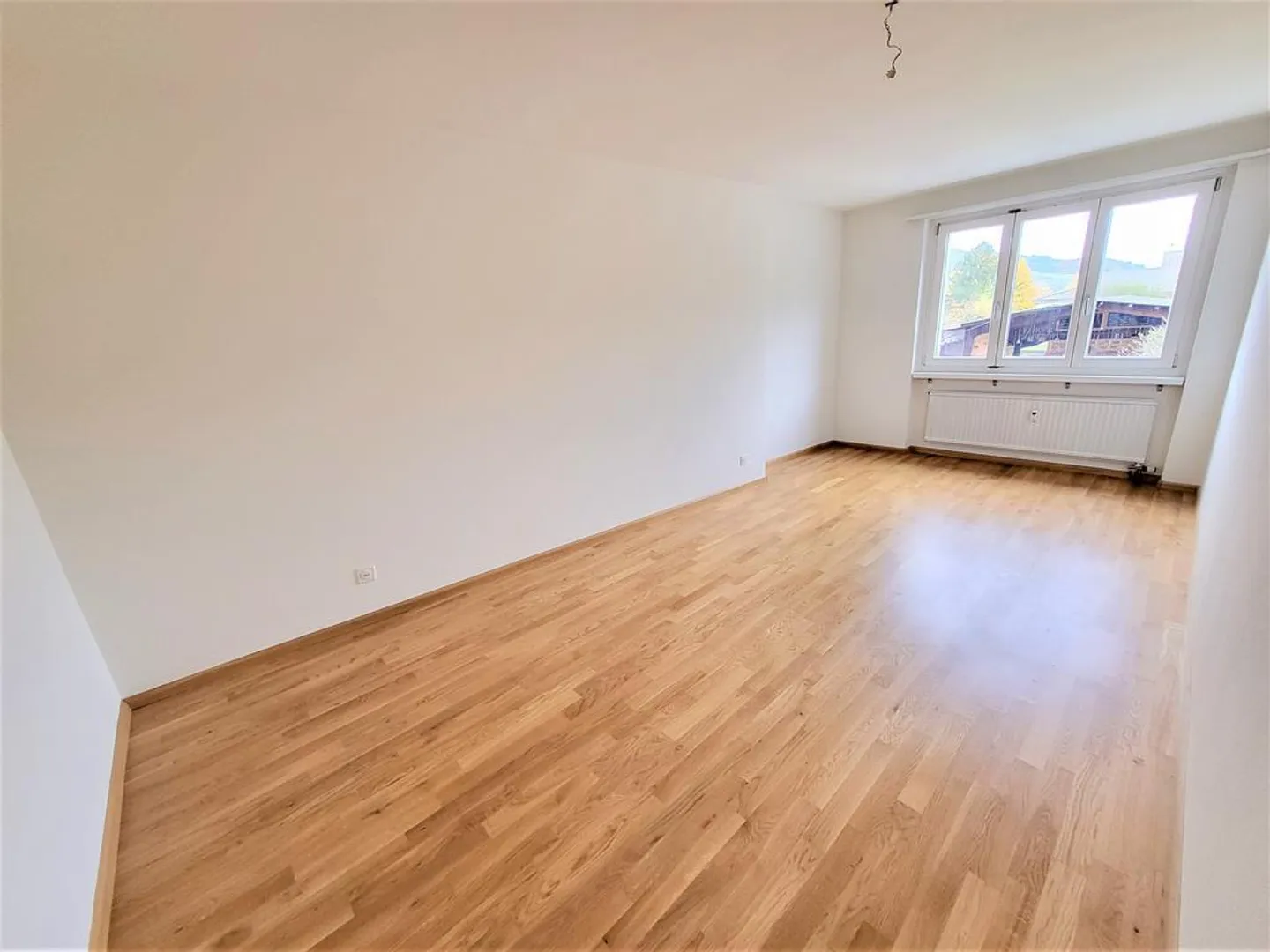 Appartamento ristrutturato di 3,5 locali nel centro del villaggio di Itingen in affitto - Foto 5 di 6