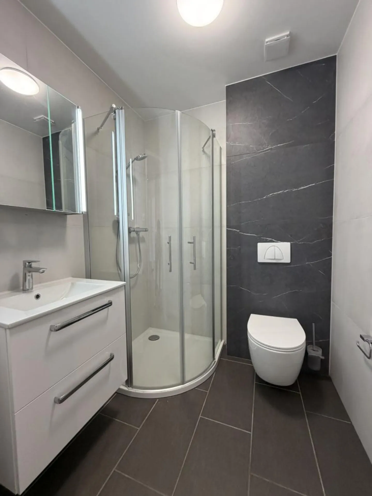 Renoviertes Apartment in Sankt-Imier - Foto 6 von 10