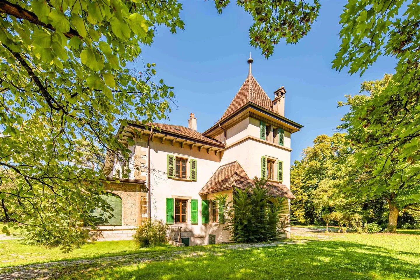 Maison 11 pièces - Photo 1 sur 10