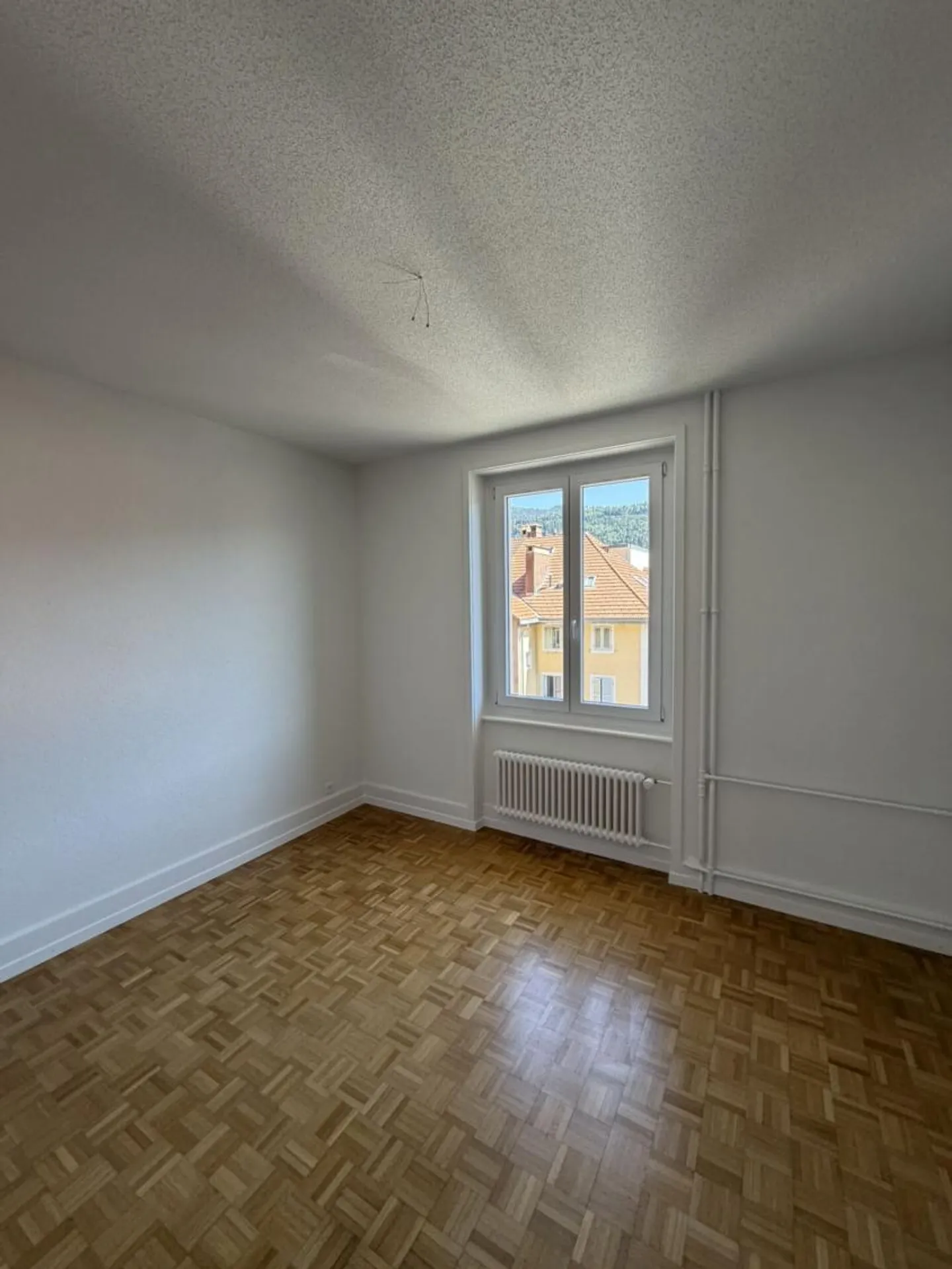 Renoviertes Apartment in Sankt-Imier - Foto 7 von 10