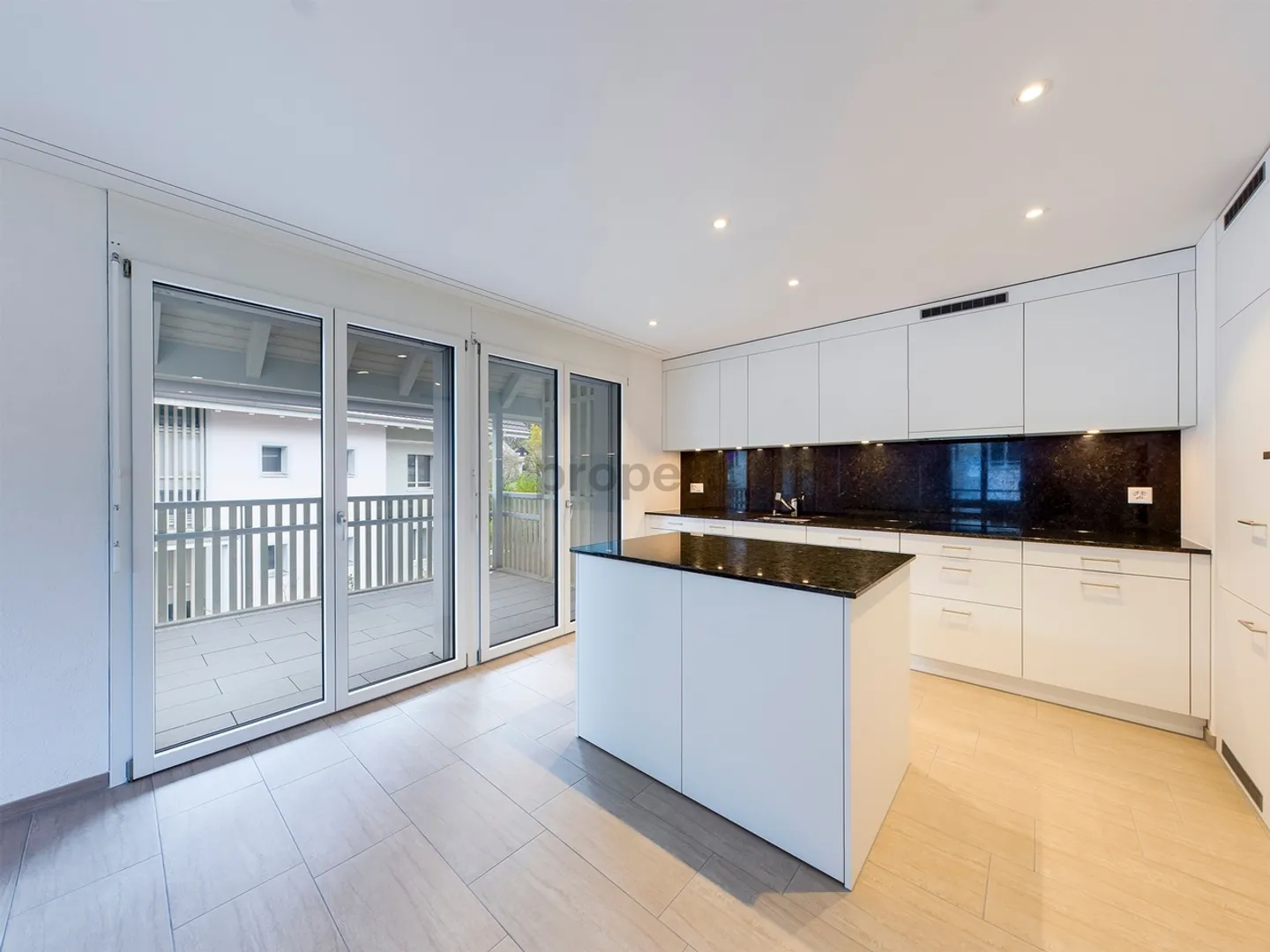 Appartement moderne de 3,5 pièces dans une zone de loisirs à Bauma - Photo 2 sur 10