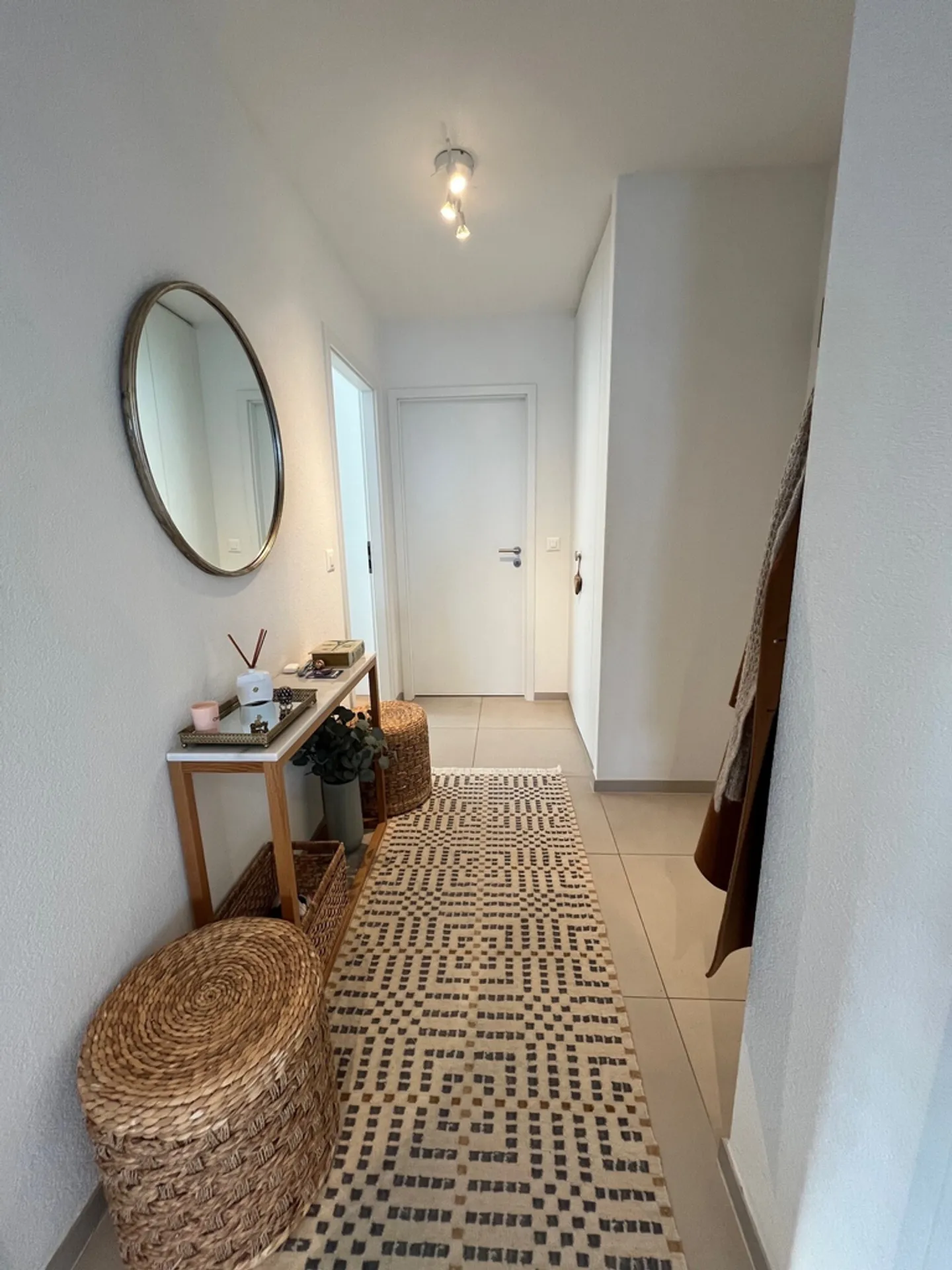 Magnificent 4-room apartment with lake view in Morges - Photo 4 of 11