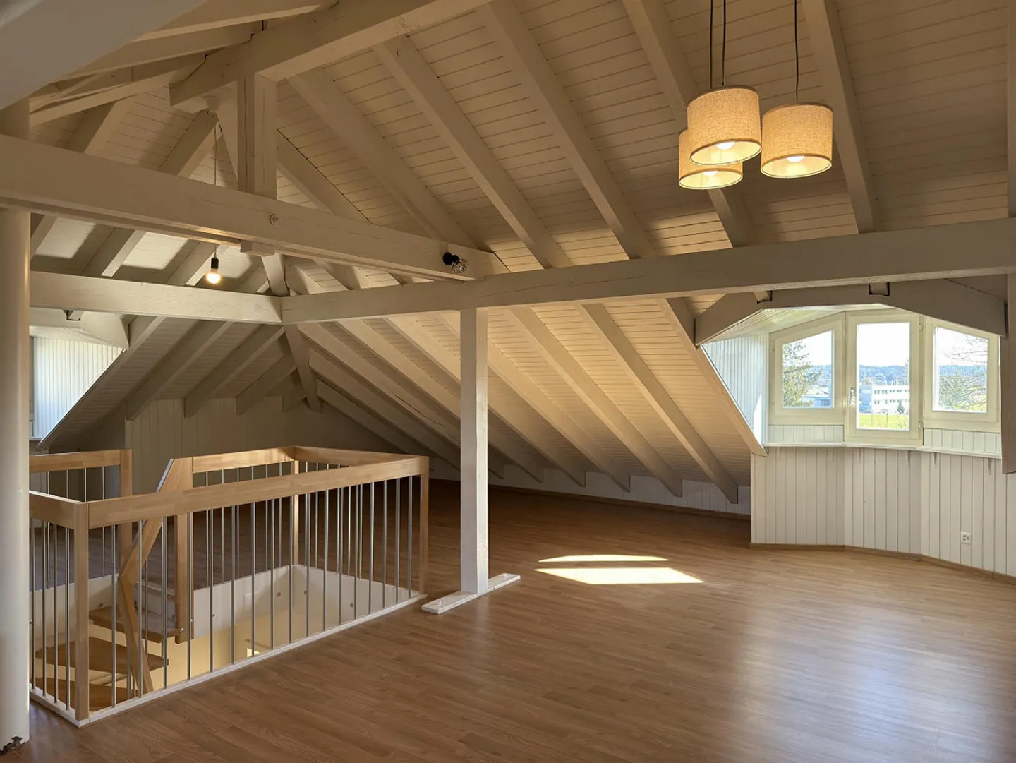 Appartamento attico duplex di 4 1/2 locali con grande terrazza solare - Foto 9 di 22