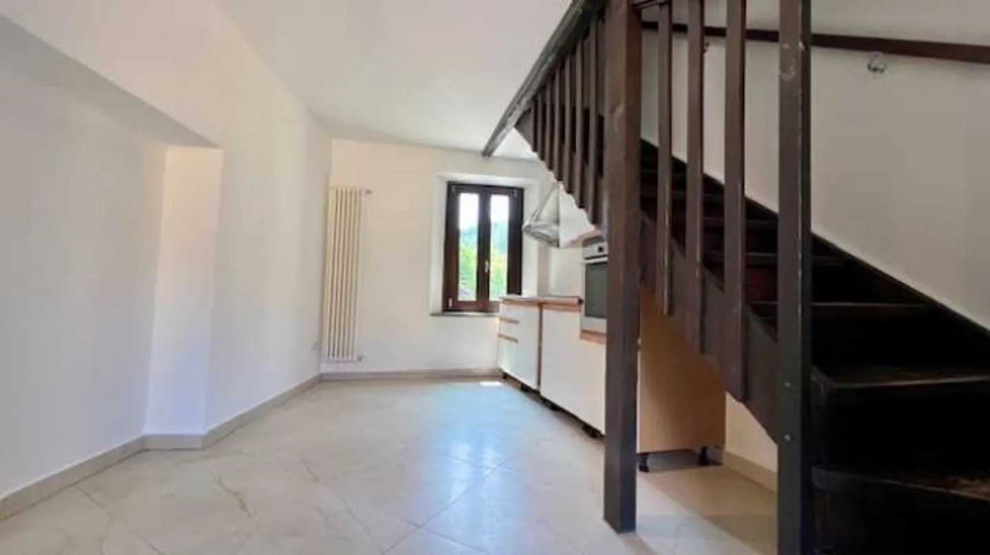 Elegantes Tessiner Haus in historischem Hof renoviert - Foto 4 di 20