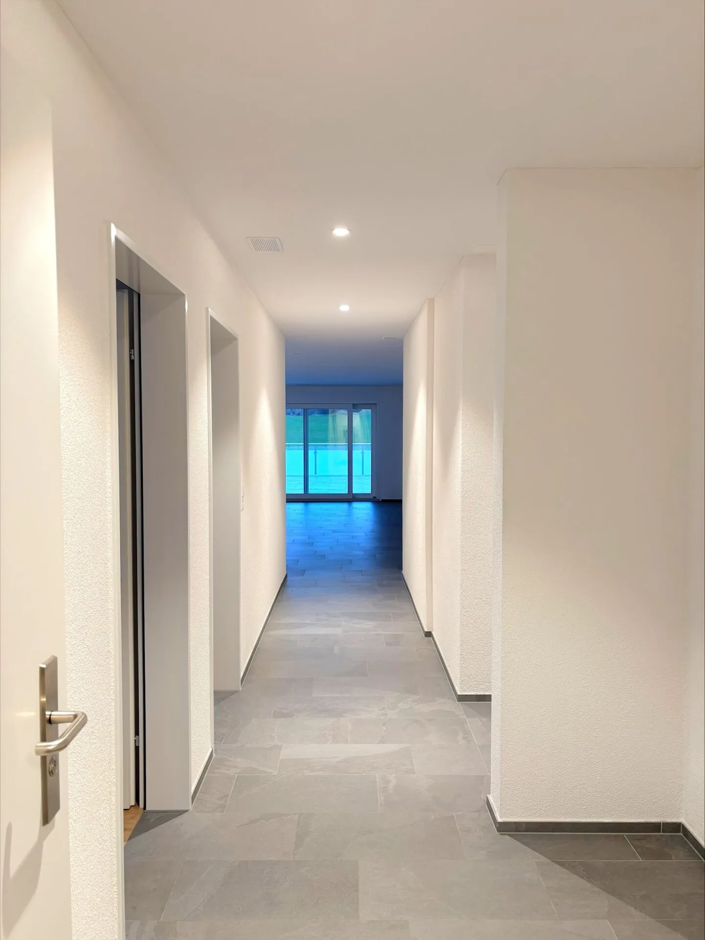 Bellissimo appartamento con terrazza 4 1/2 locali in affitto in standard di proprietà - Foto 3 di 11