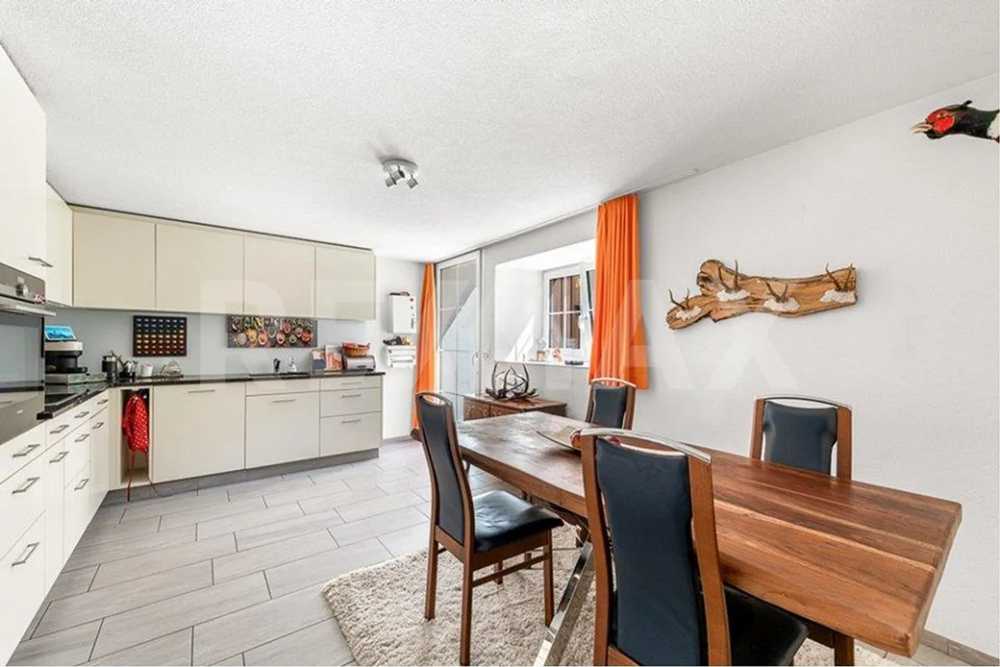 Casa plurifamiliare con tre appartamenti e riserva di terreno - Foto 10 di 13