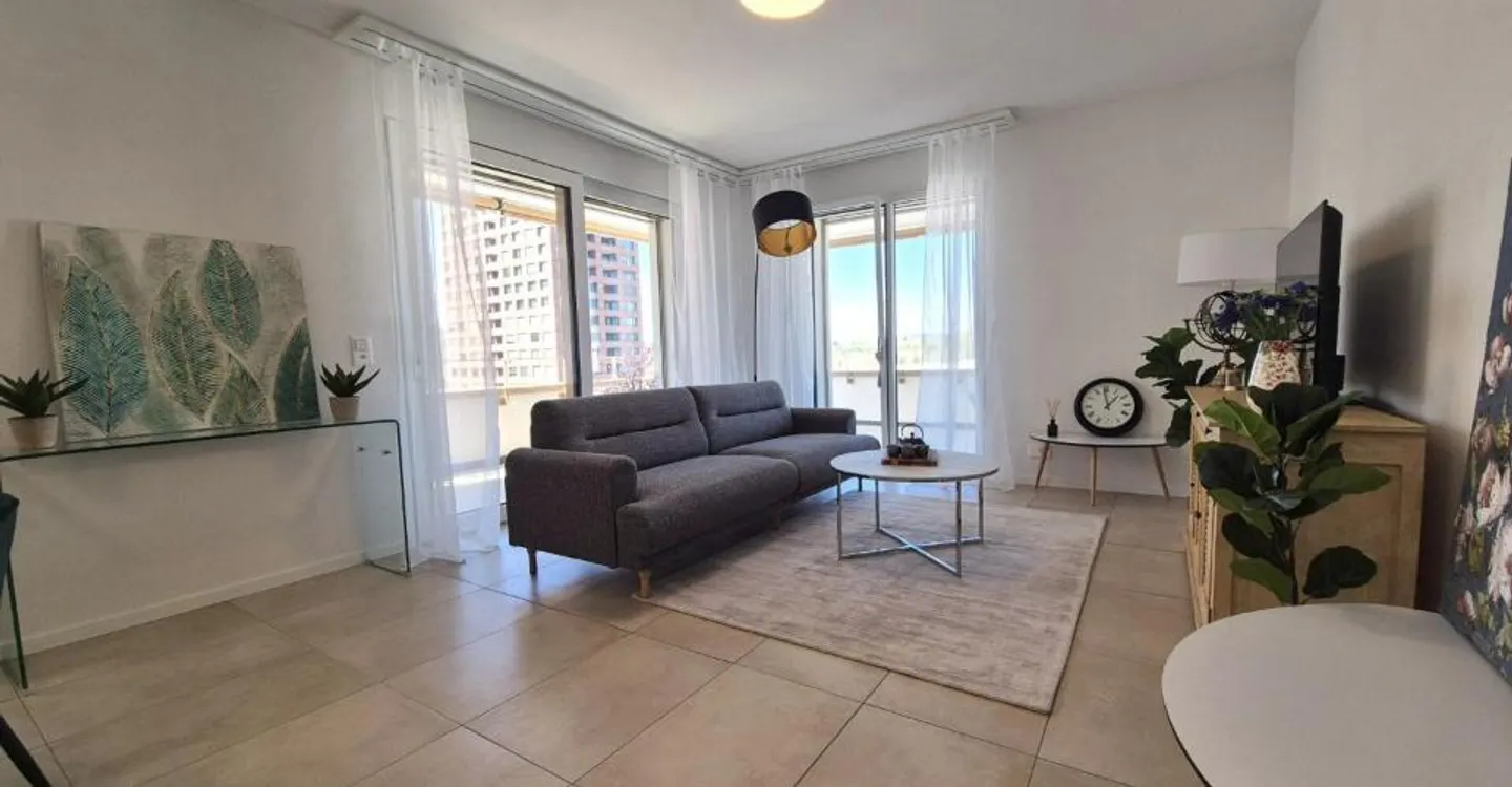 Luxury Apartment in Marly - Photo 3 of 13