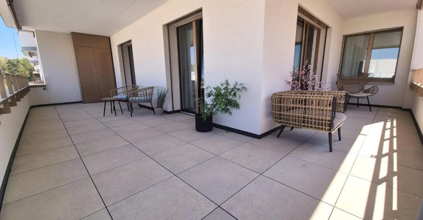 Luxury Apartment in Marly - Photo 5 of 13