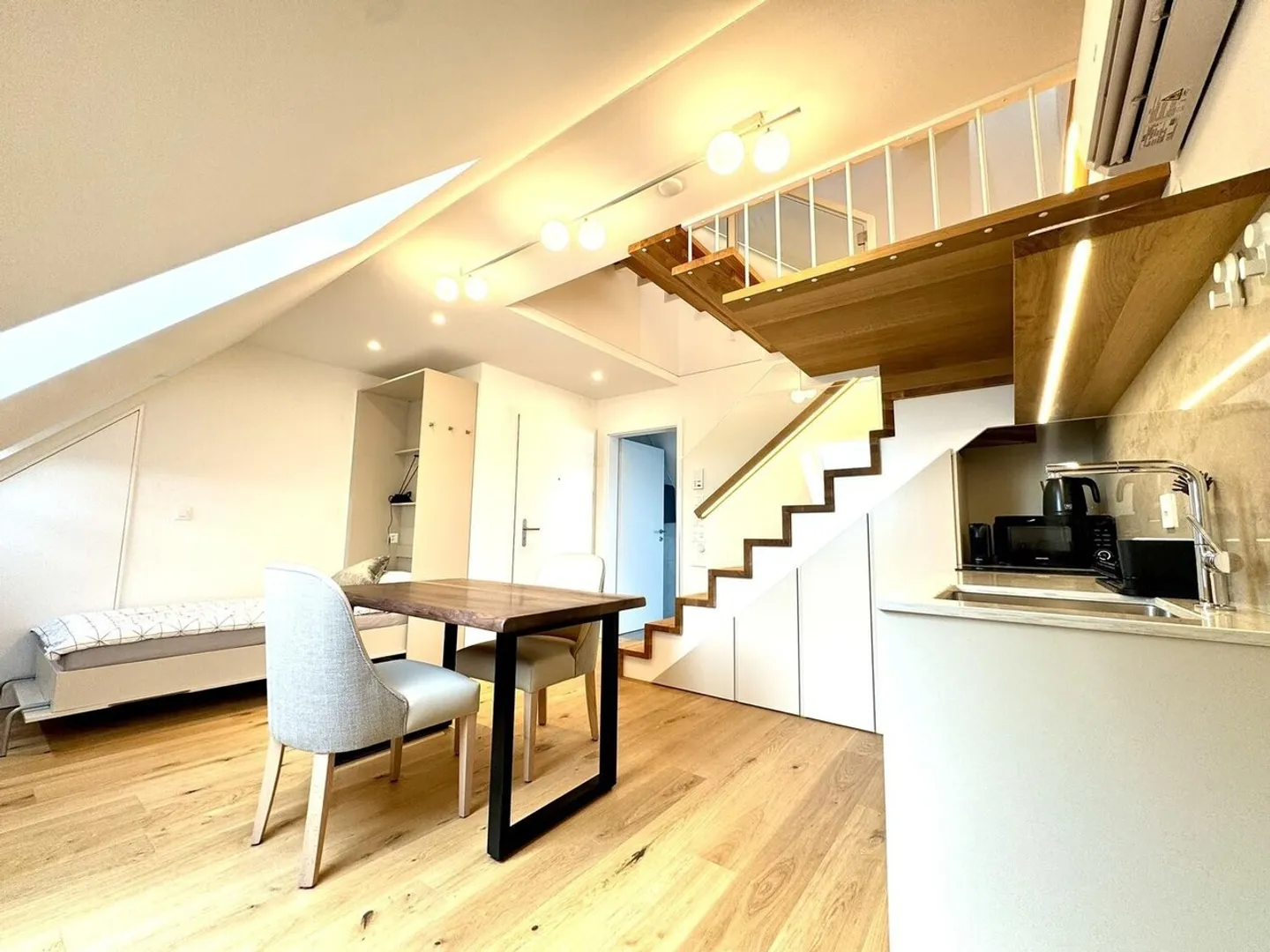 Appartement de luxe avec terrasse - Photo 4 sur 12