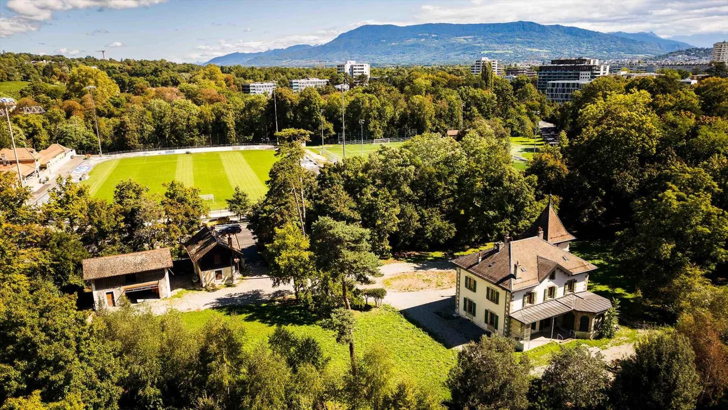 Maison 11 pièces - Photo 9 sur 10