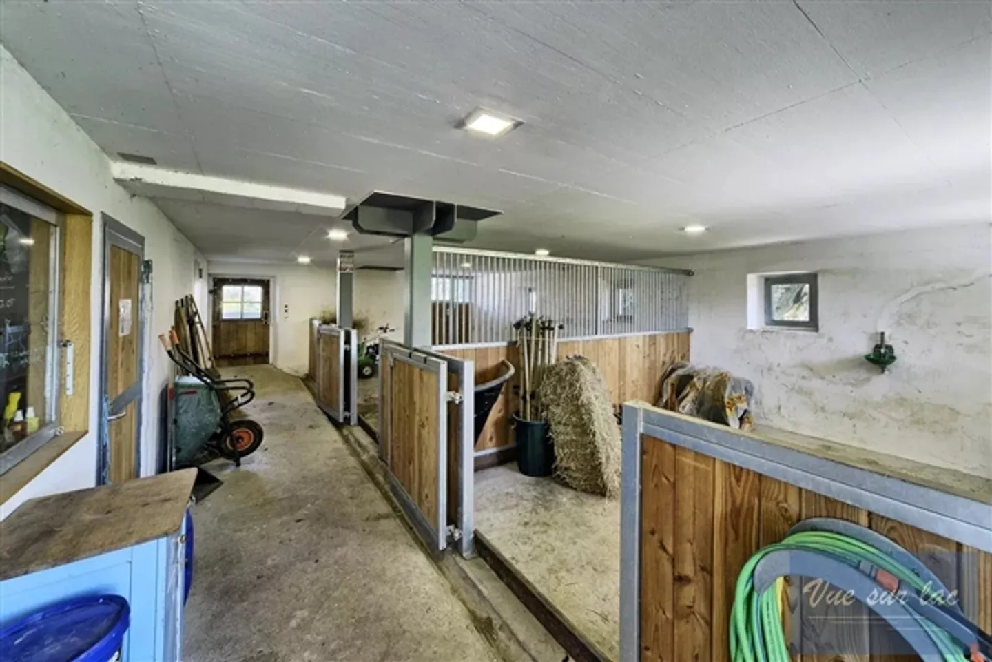 Magnifique ferme rénovée avec 2 boxes à chevaux - Photo 18 sur 20