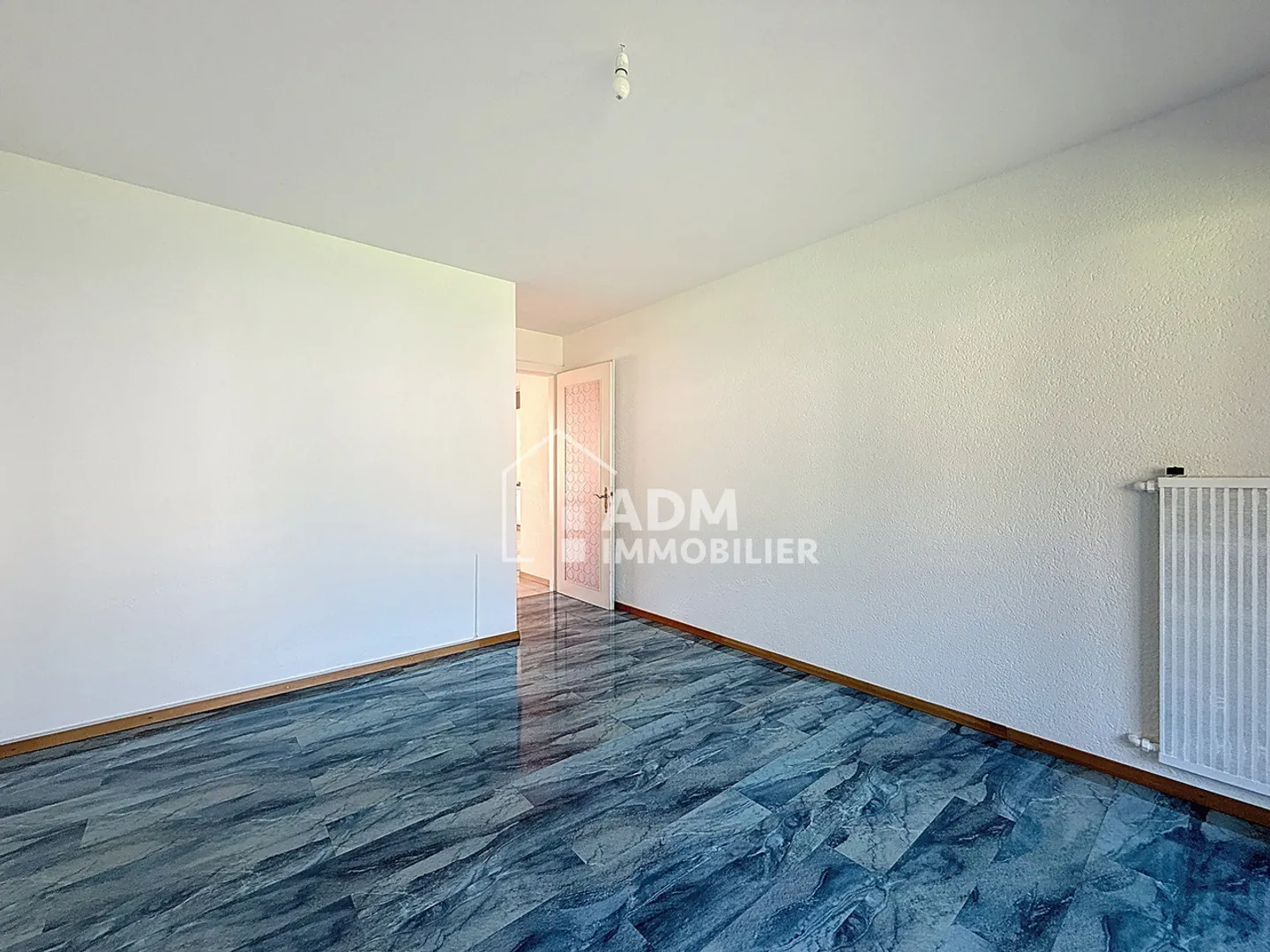 Martigny – 3.5 room apartment with glazed balcony and unobstructed view - Photo 4 of 12