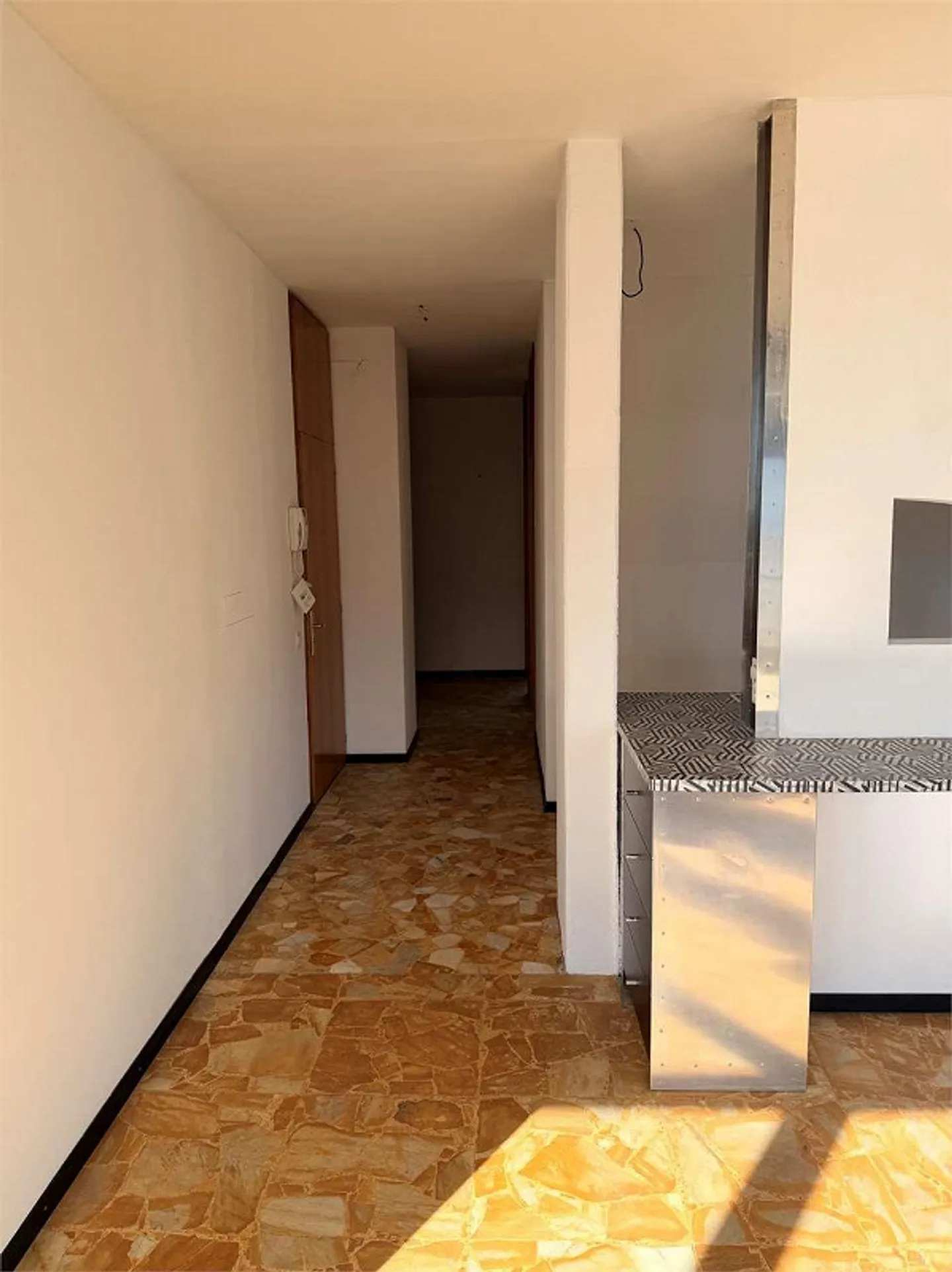 Apartment with 3.5 rooms and panoramic lake view - Photo 5 of 5