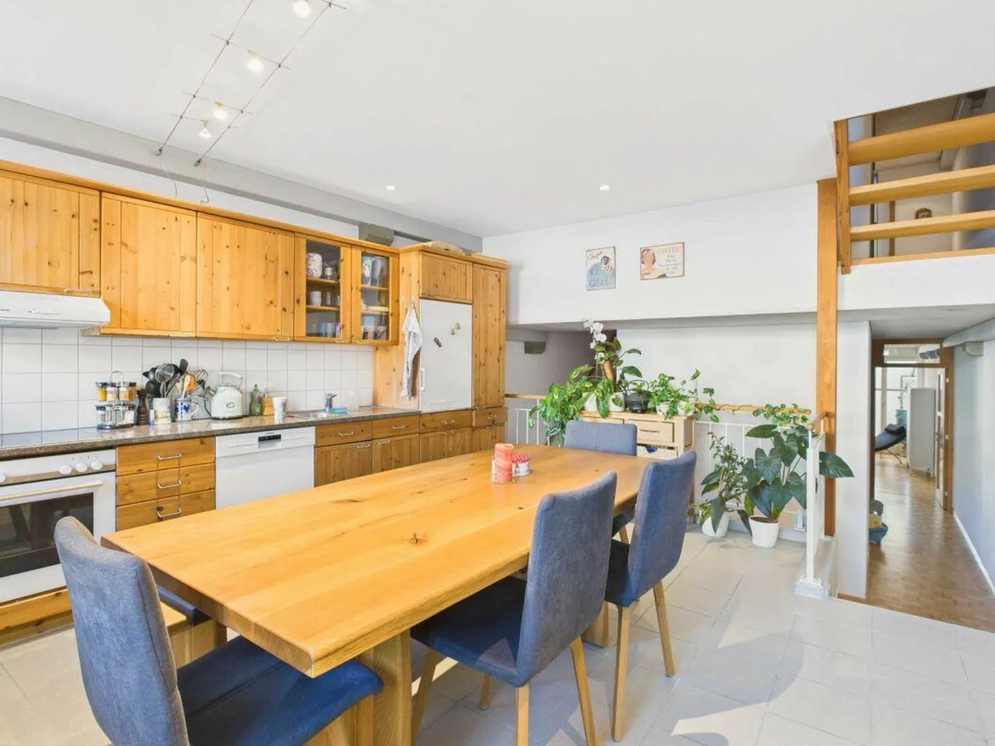 Maisonette de 4,5 pièces dans un emplacement privilégié près de la vieille ville de Wil SG - Photo 1 sur 9