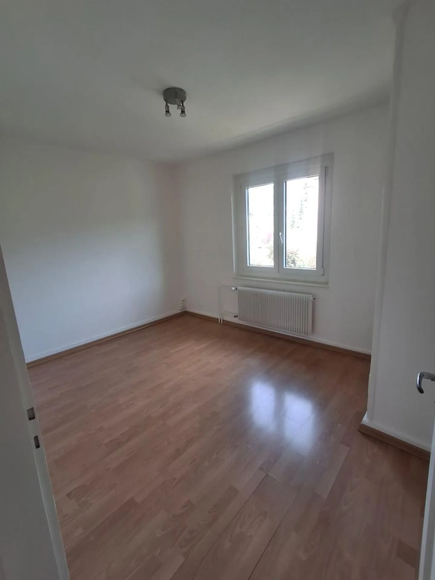 Apartment - Photo 6 of 7