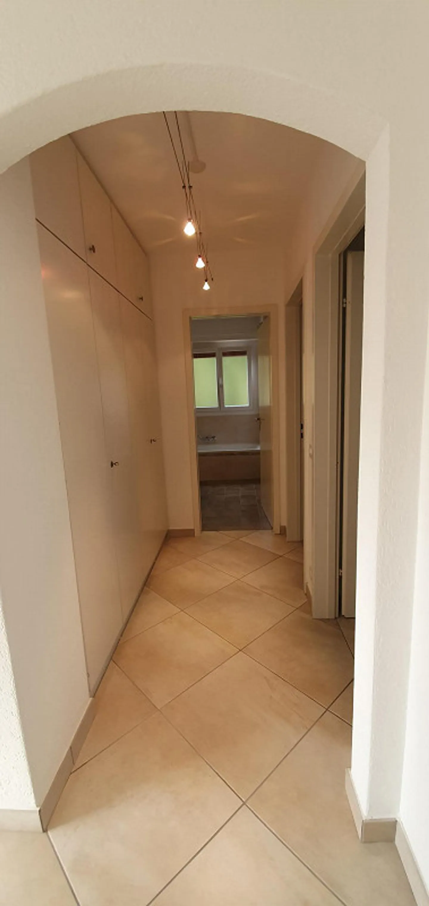 Appartamento luminoso a Magliaso - Foto 7 di 12