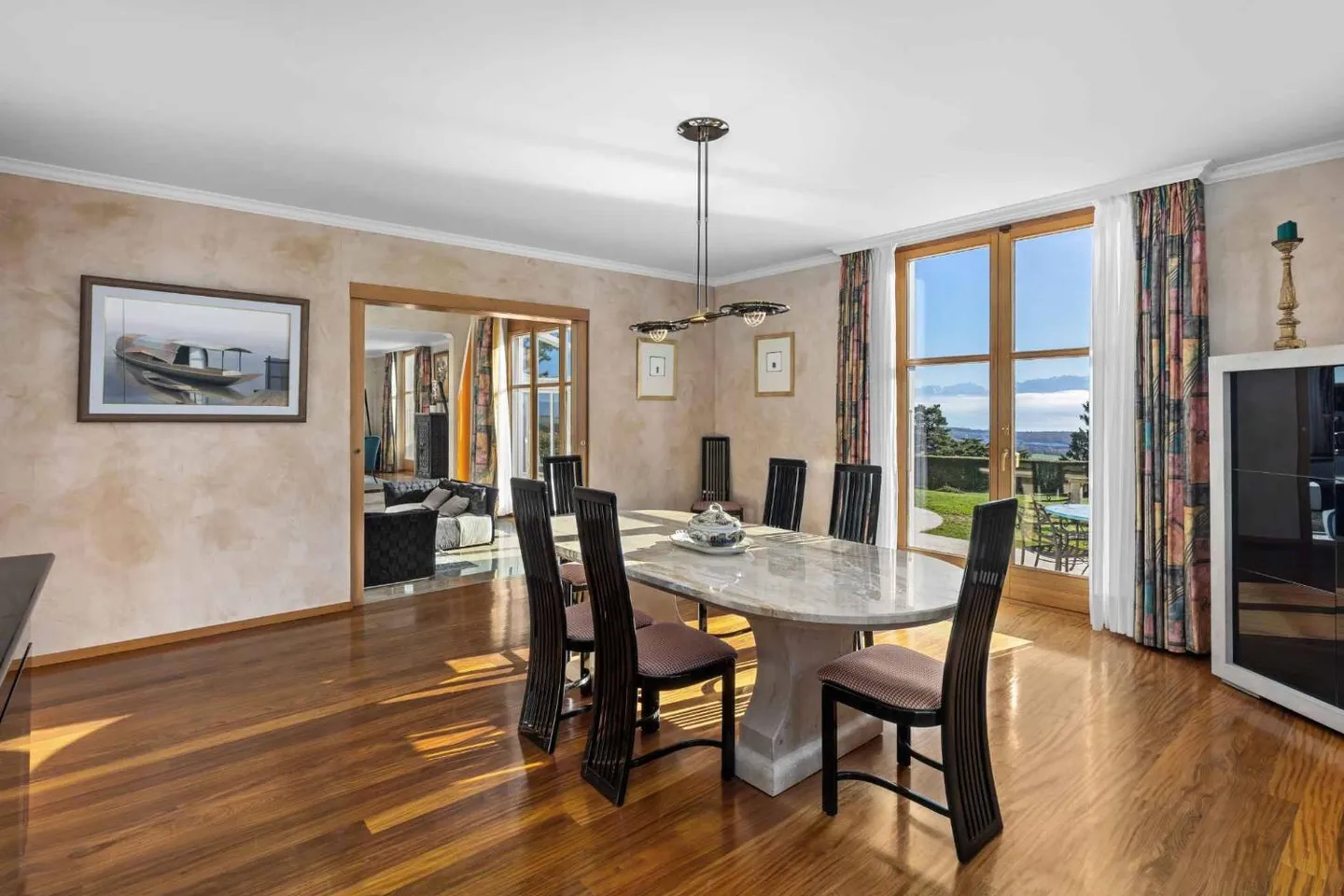 Elegante Villa mit Panorama über den Genfersee und die Alpen - Foto 9 von 13