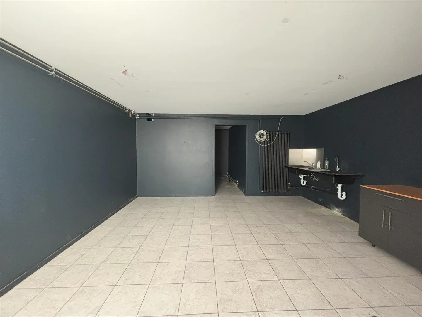 Office 3 rooms - Photo 4 of 6