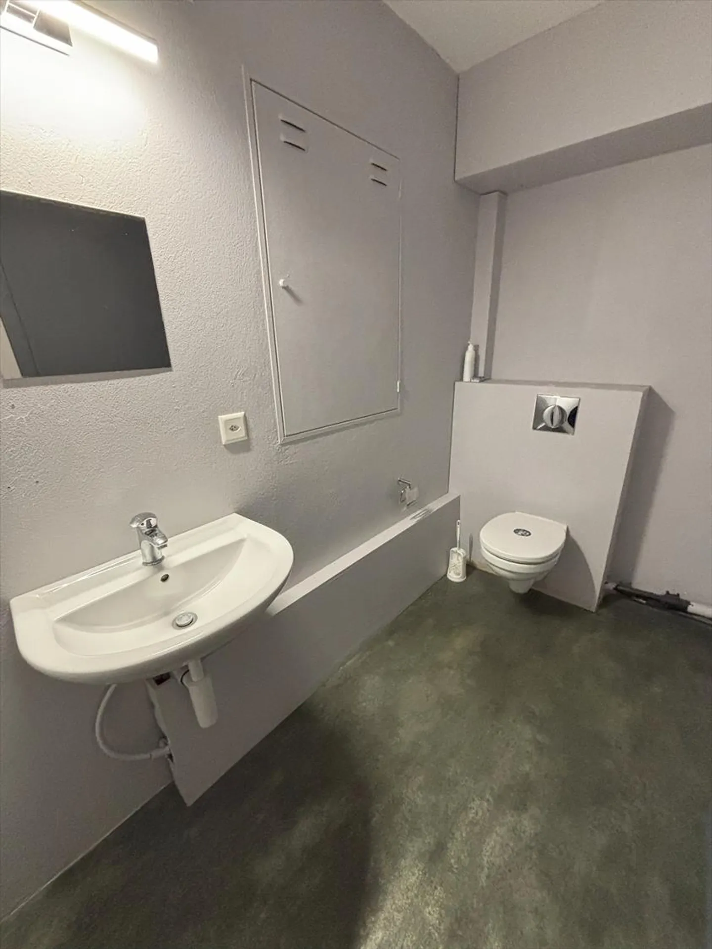 Office 3 rooms - Photo 6 of 6