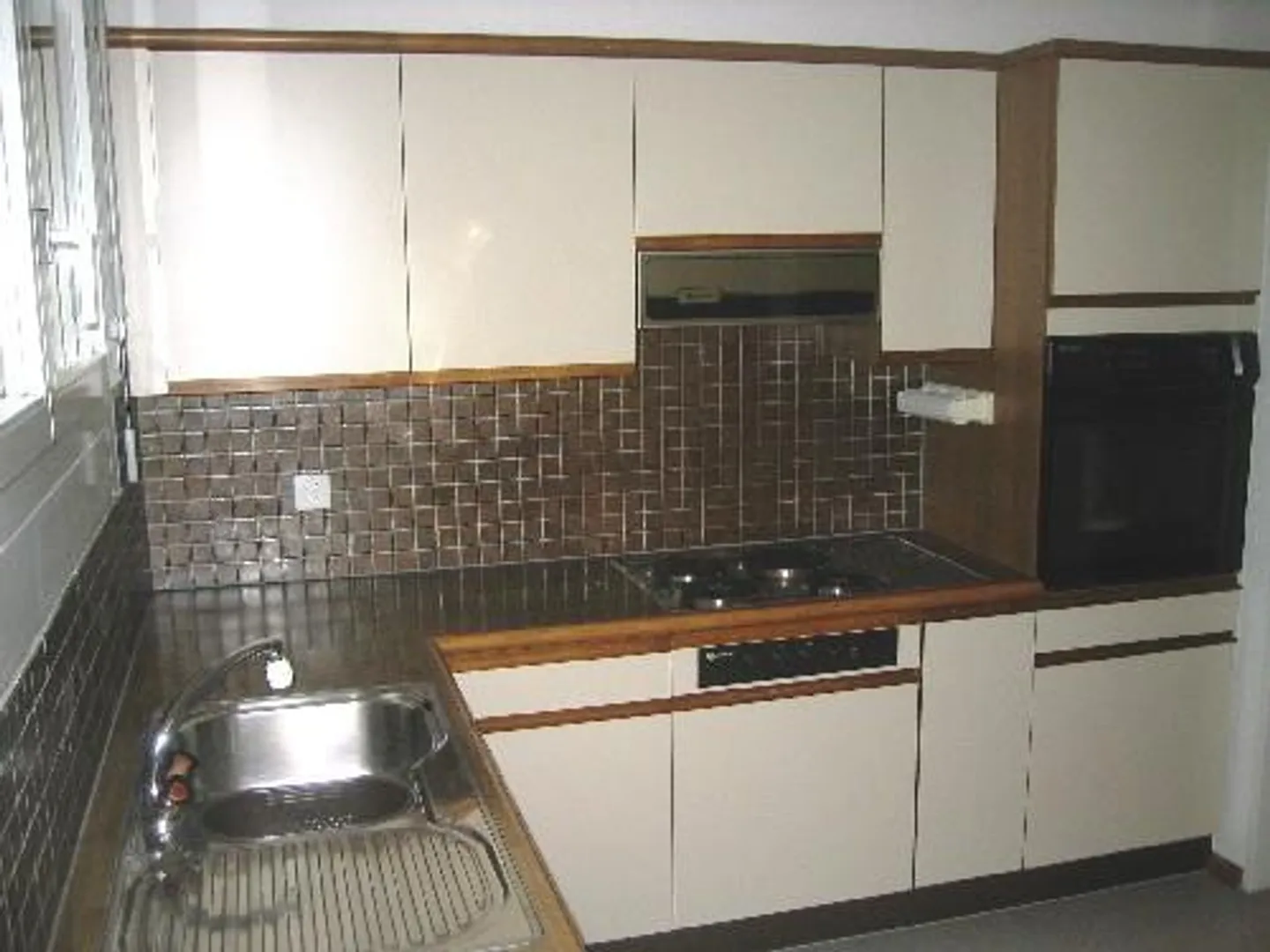 Appartement spacieux en zone calme - Photo 2 sur 4