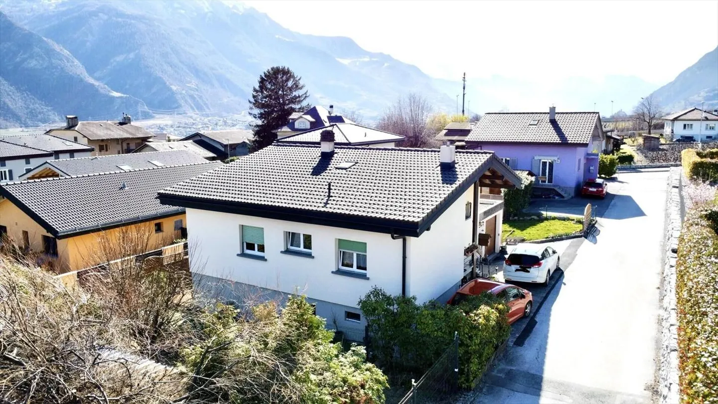 Casa singola in affitto - Foto 4 di 13