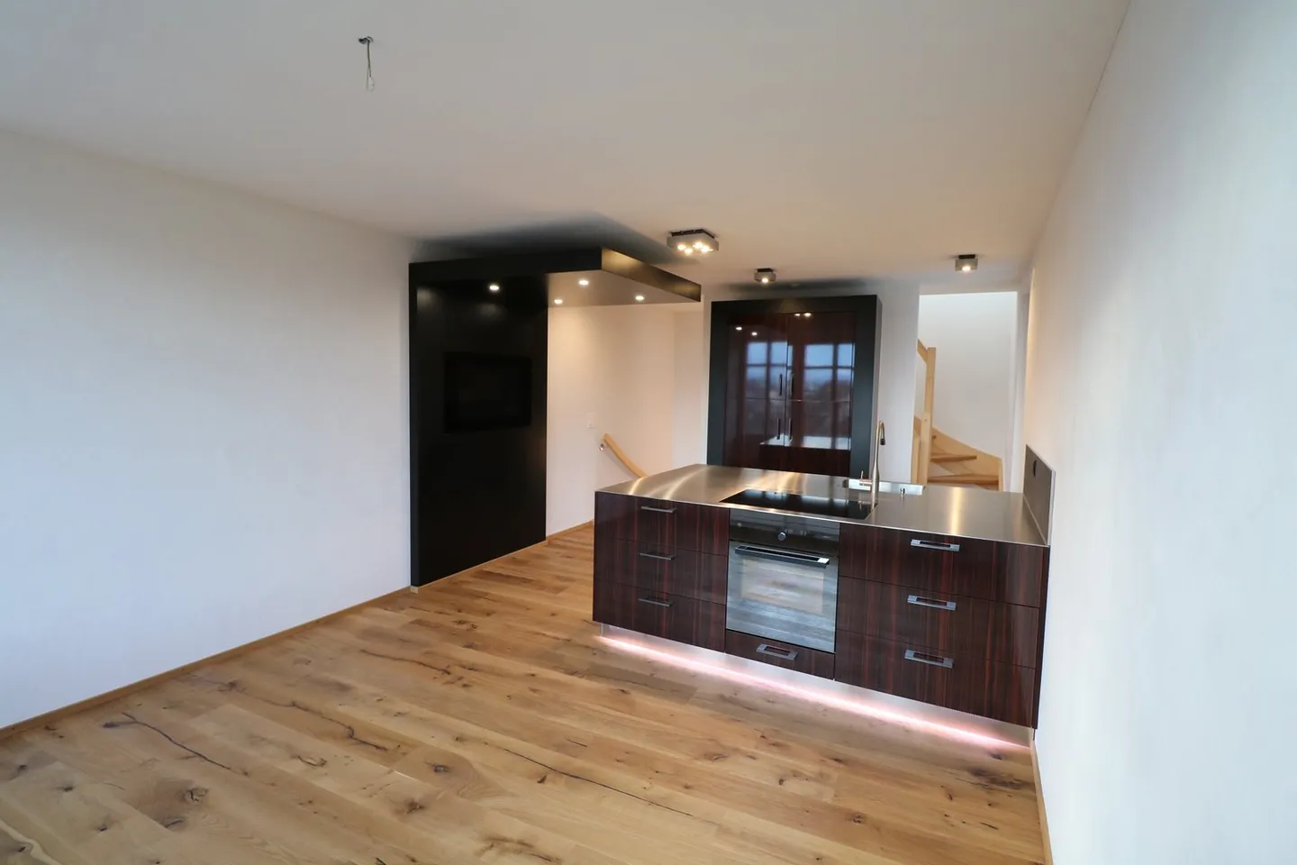 Meraviglioso attico 3 1/2 locali con grande terrazza - Foto 7 di 33