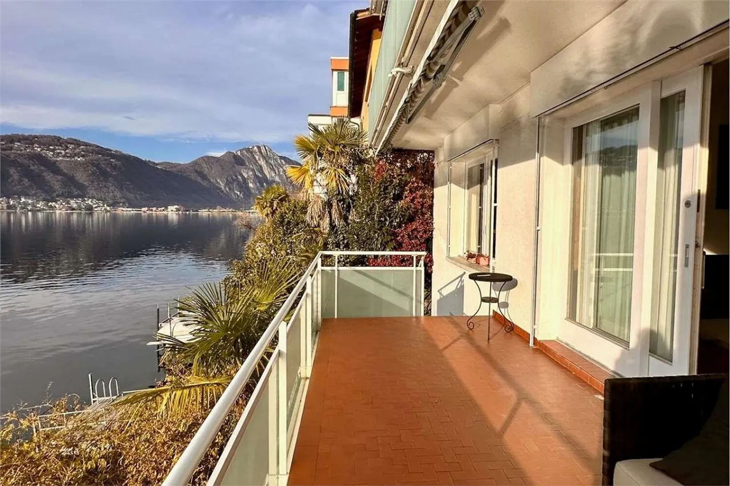 2,5-Zimmer-Wohnung mit herrlichem Blick auf den See - Foto 7 von 7