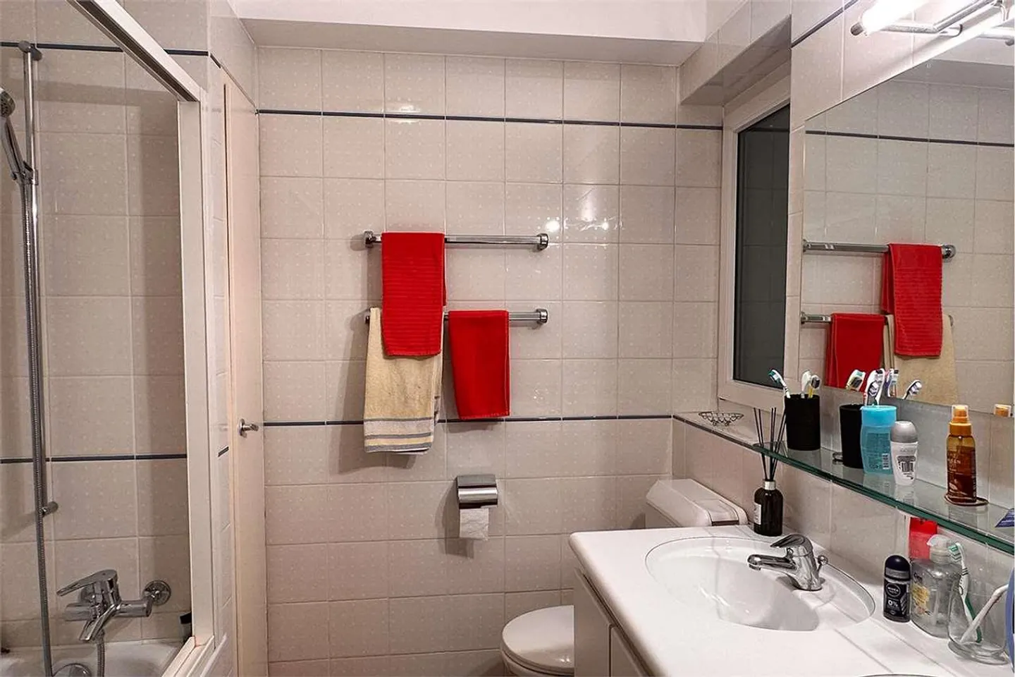 2,5-Zimmer-Wohnung mit herrlichem Blick auf den See - Foto 3 von 7
