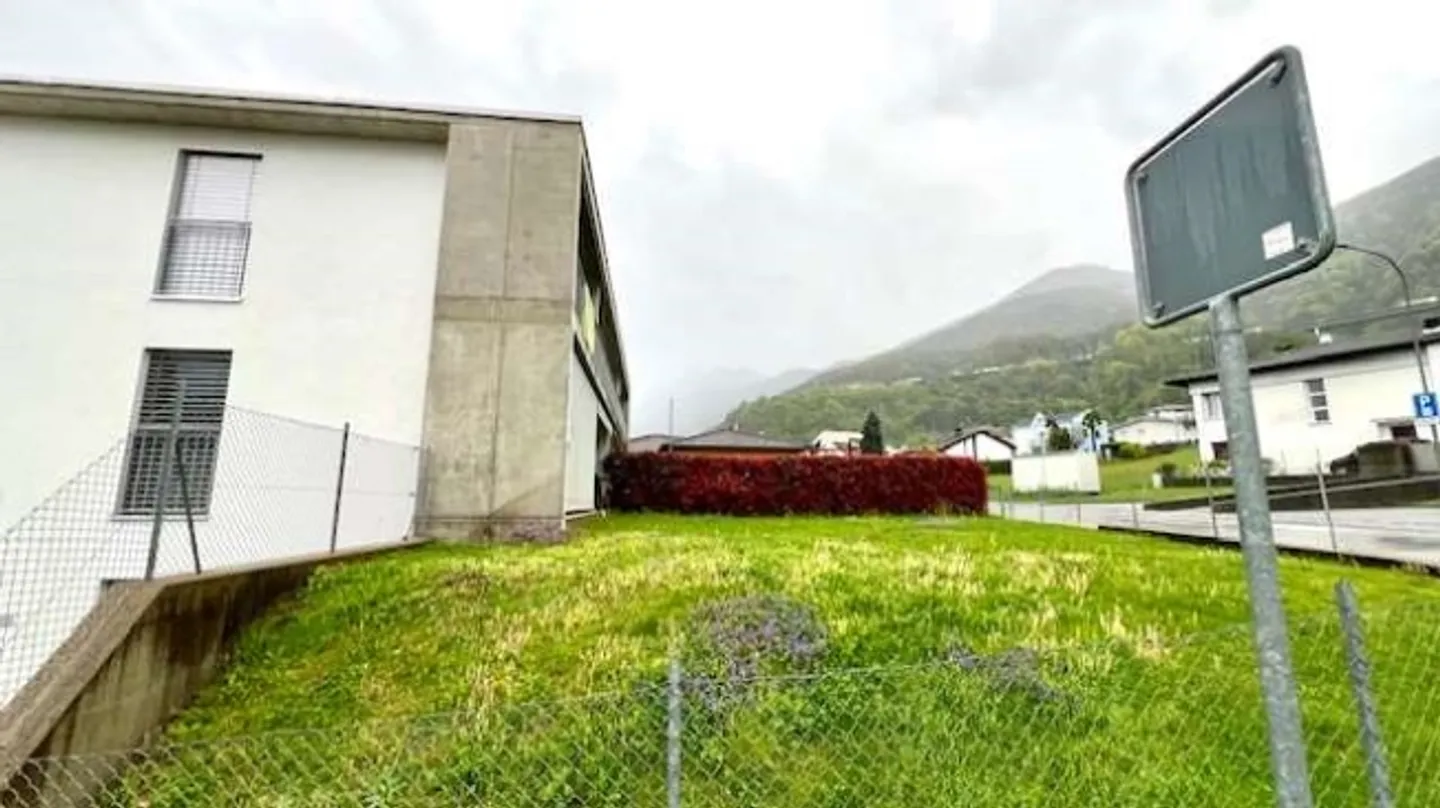 2.5-room apartment with large terrace - Photo 16 of 17