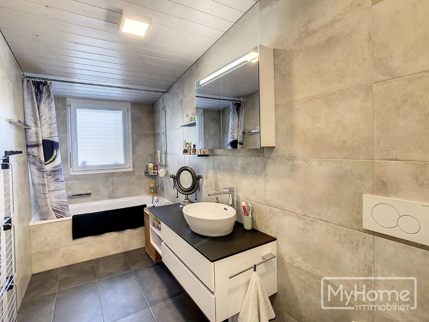Magnificent penthouse apartment with ideal location and large terrace - Photo 6 of 10