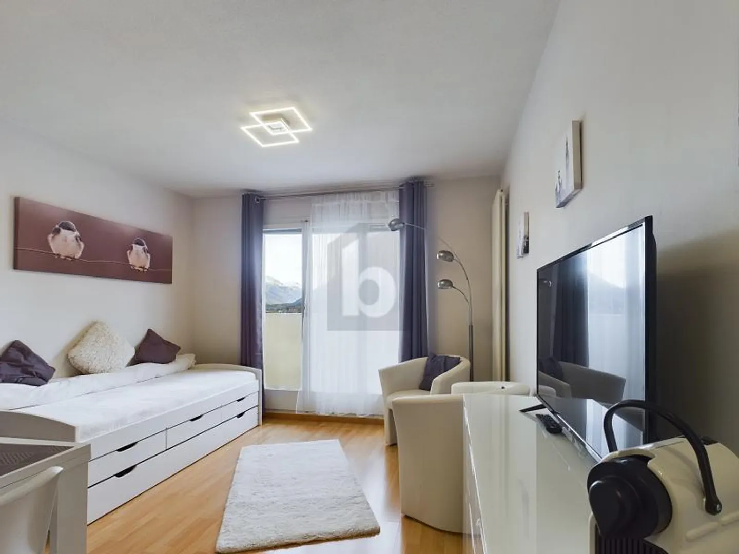 Appartement Charmant avec Balcon - Photo 2 sur 6