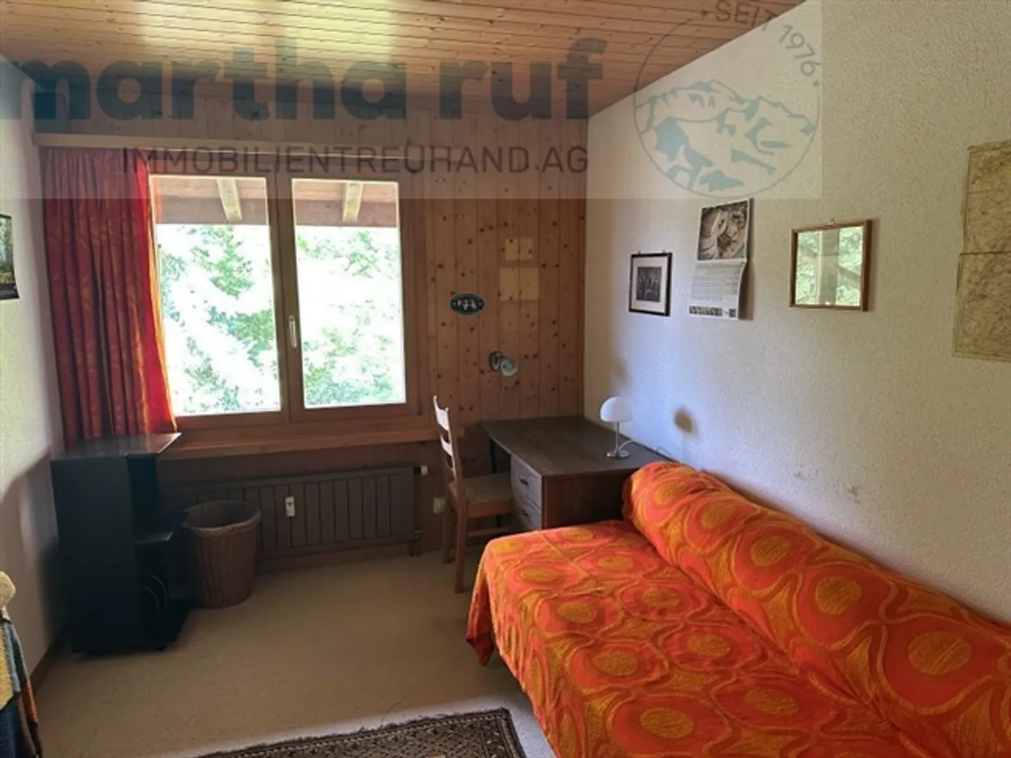 3.5-Room Penthouse with Stunning Panoramic View of Lake and Mountains - Photo 8 of 15