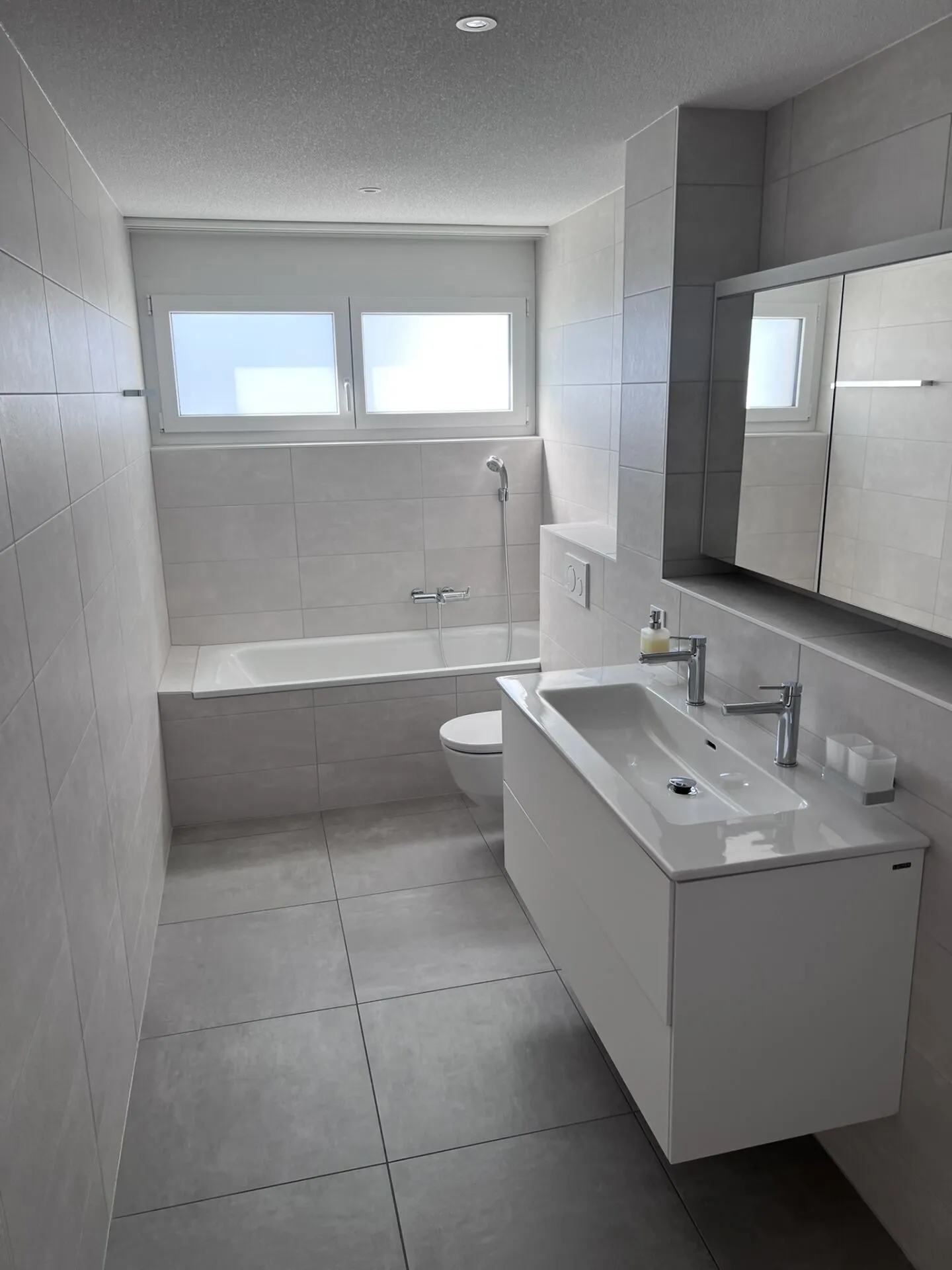 Attique lumineux à Courrendlin - Photo 7 sur 11