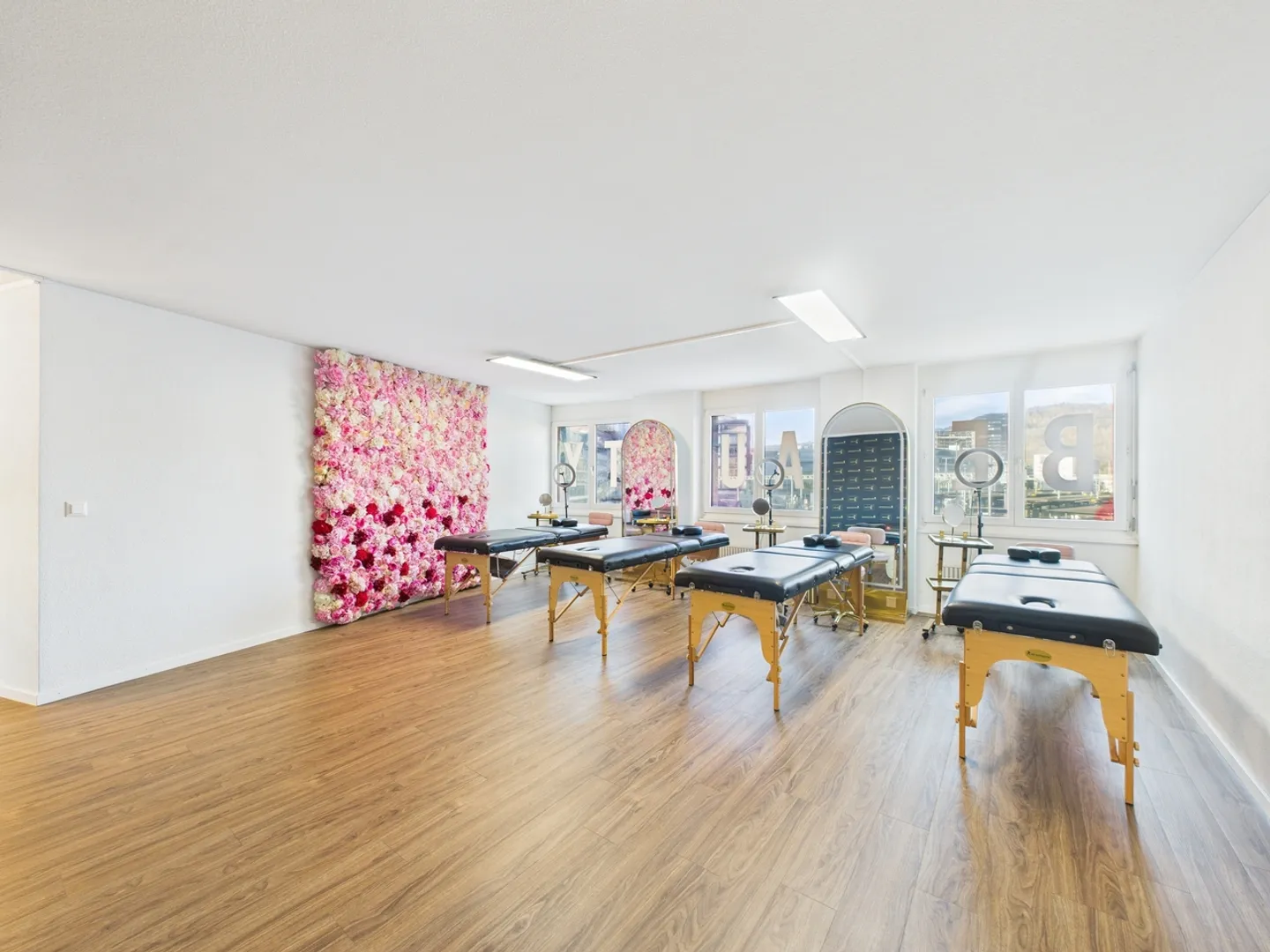 Nel cuore di Baden: Salone di bellezza e Accademia, Baden (AG) - Foto 12 di 19