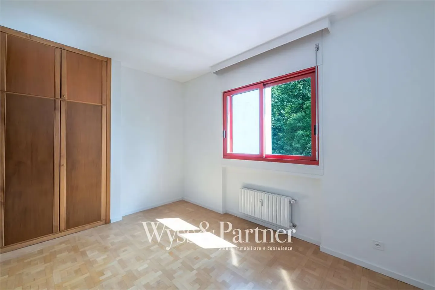4.5 rooms renovated in Lugano with terrace, 2 bathrooms and parking - Photo 7 of 13