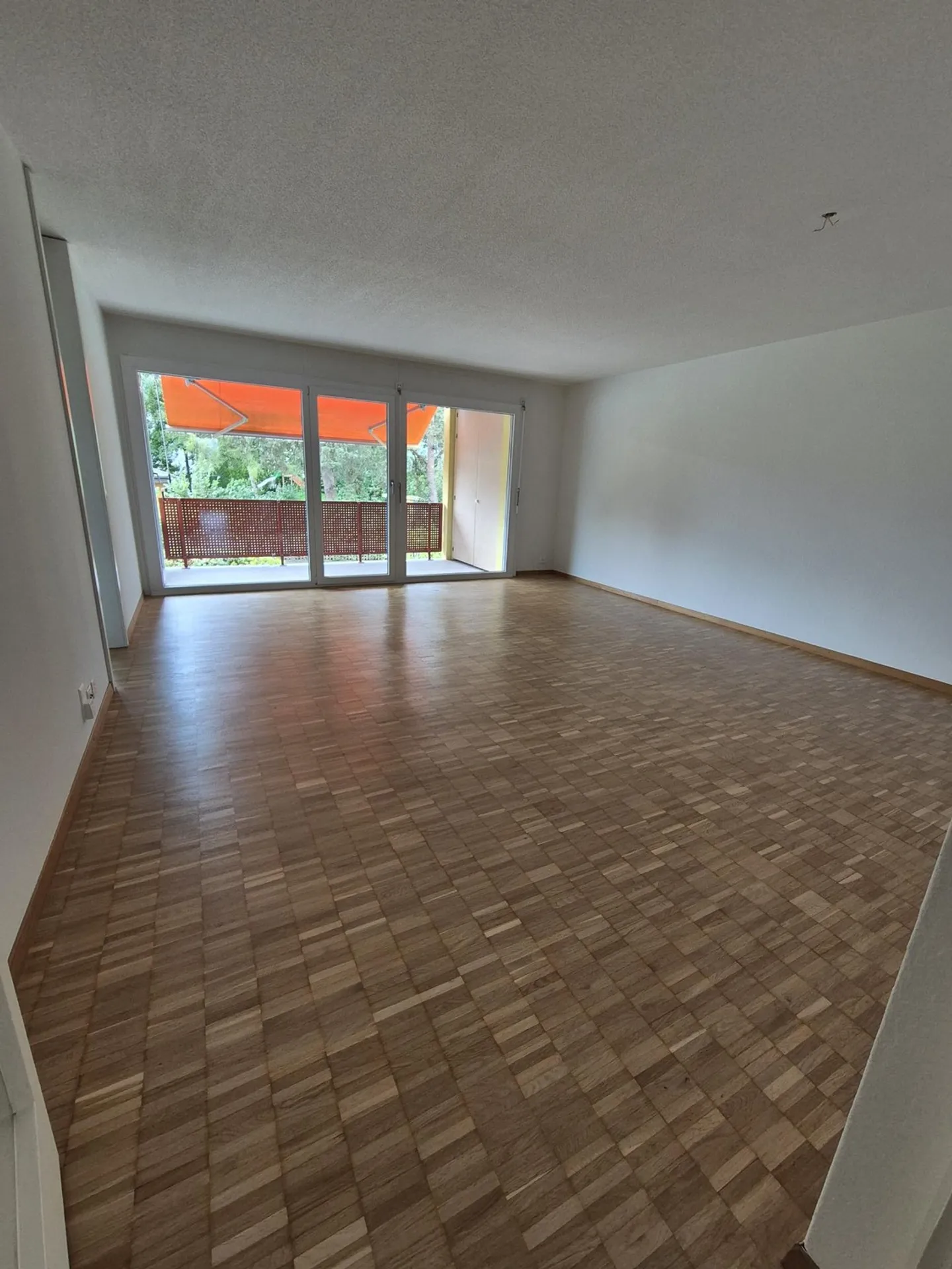 Grosszügige 3.5-Zimmerwohnung - Foto 2 von 7