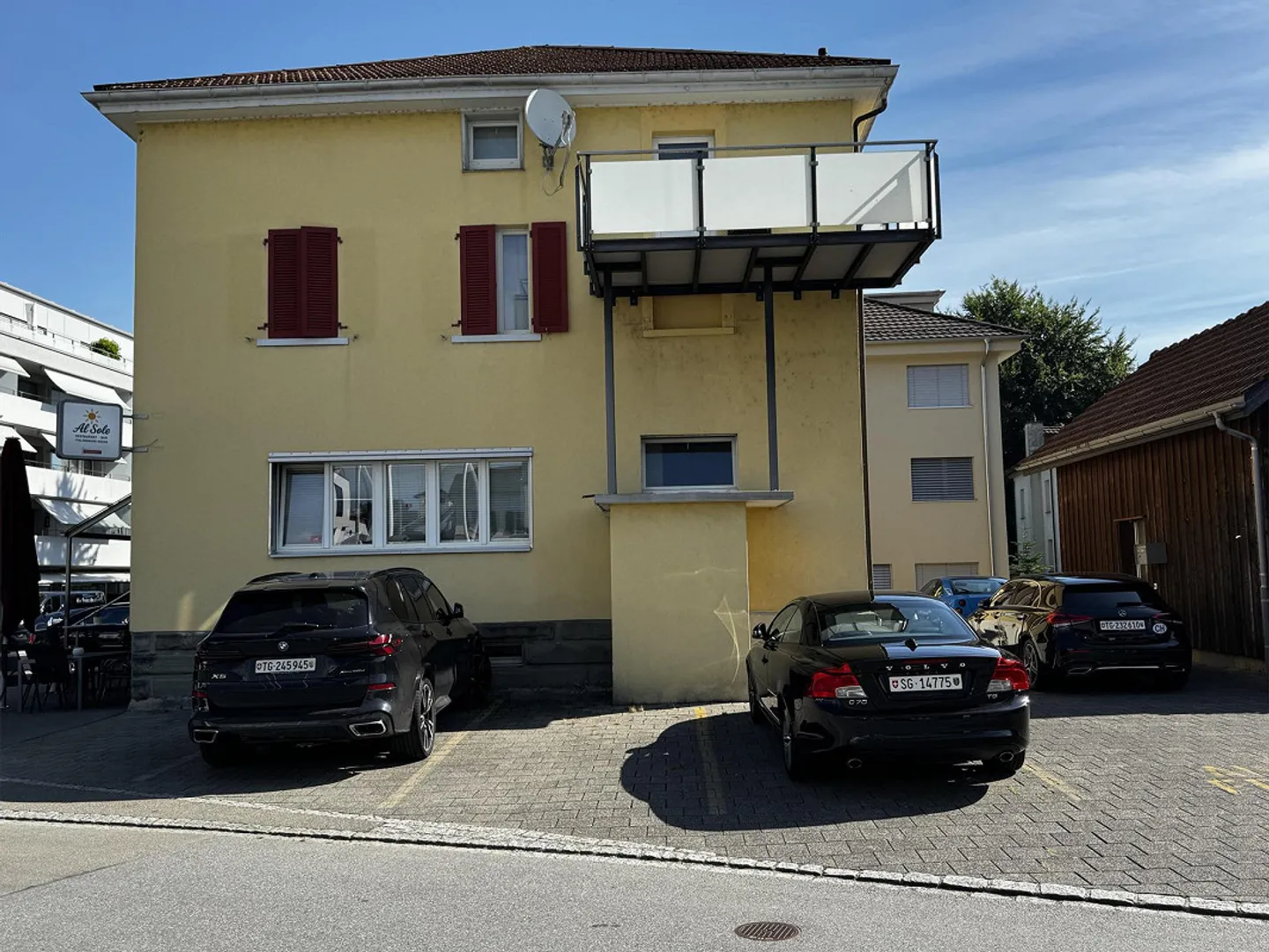 Spazioso appartamento di 2.5 locali con affascinante camino e ampia terrazza - Foto 7 di 7