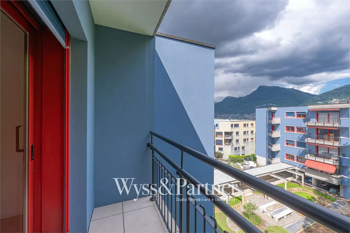 4.5 rooms renovated in Lugano with terrace, 2 bathrooms and parking - Photo 13 of 13