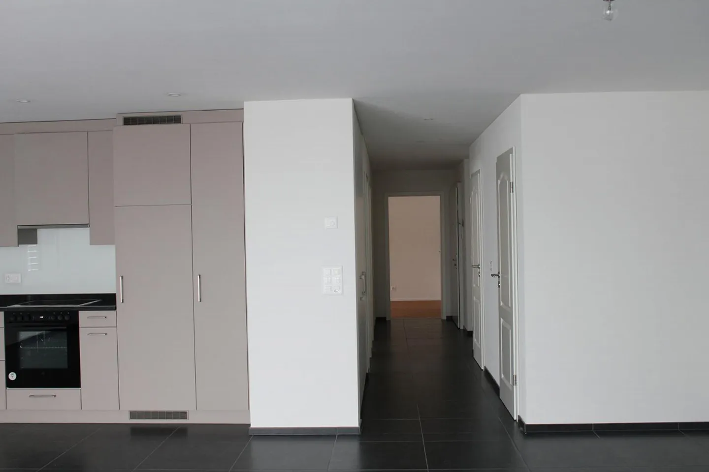 3.5 Room Apartment with View - Photo 6 of 10