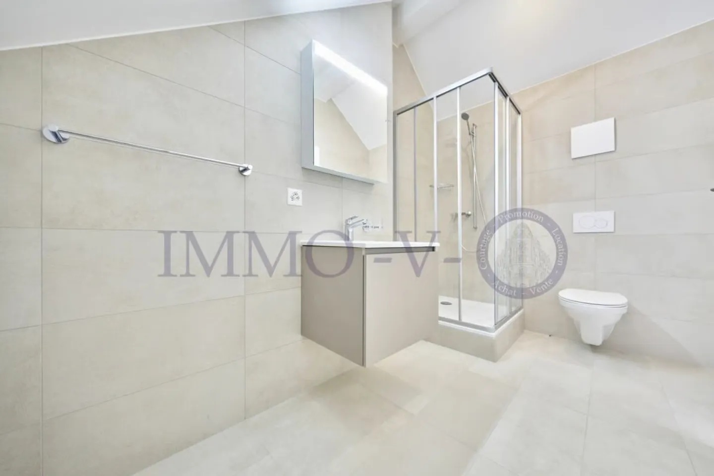 DUPLEX DE STANDING AVEC BEAU VOLUME - Photo 5 of 10