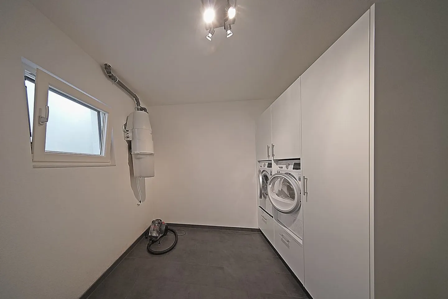 Exklusivität - Herzliche Immobilie, individuelle Villa in ruhiger Lage - Foto 26 von 34