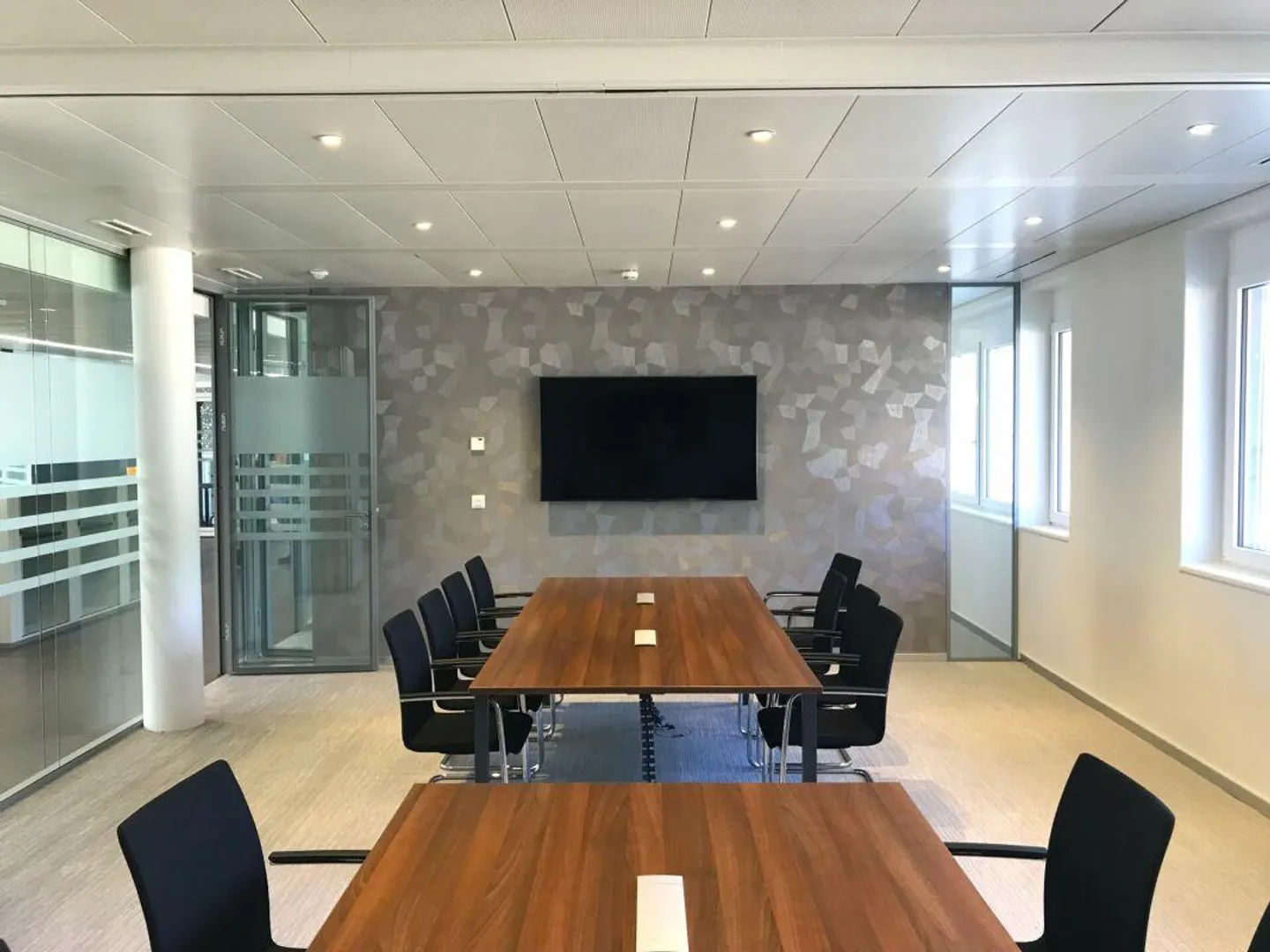 Large modern office space of 750m² in Morges! - Photo 1 of 9