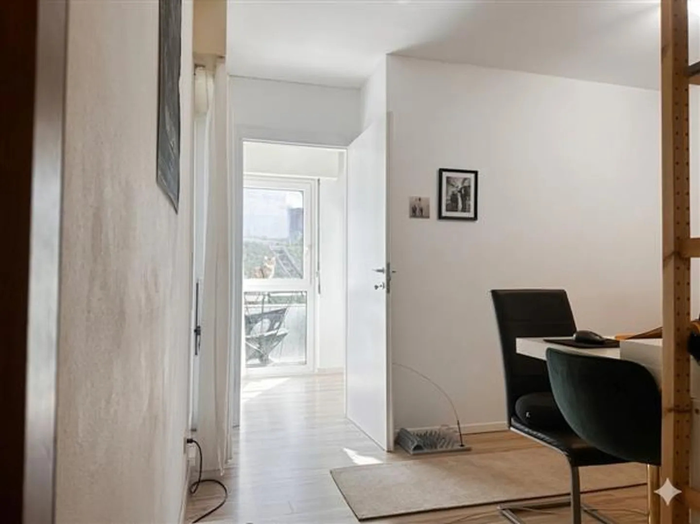 Paradise: 1.5-Room Apartment - Photo 6 of 12