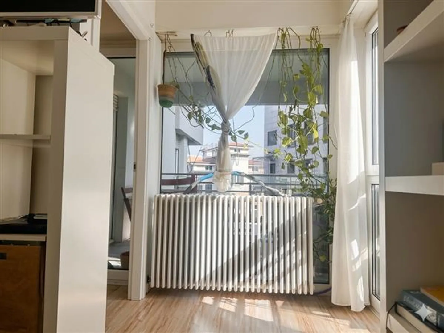 Paradise: 1.5-Room Apartment - Photo 11 of 12