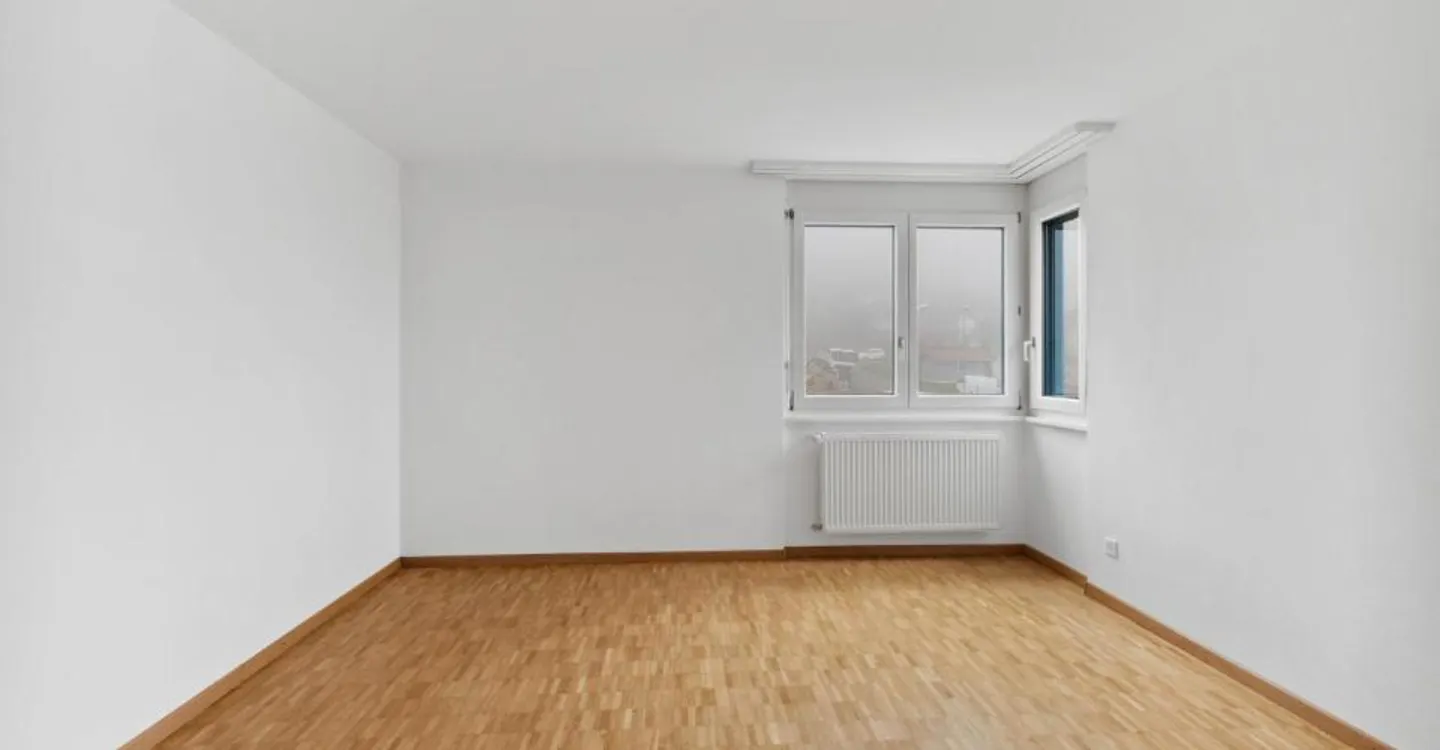 Spacious Apartment with Offers - Photo 8 of 12