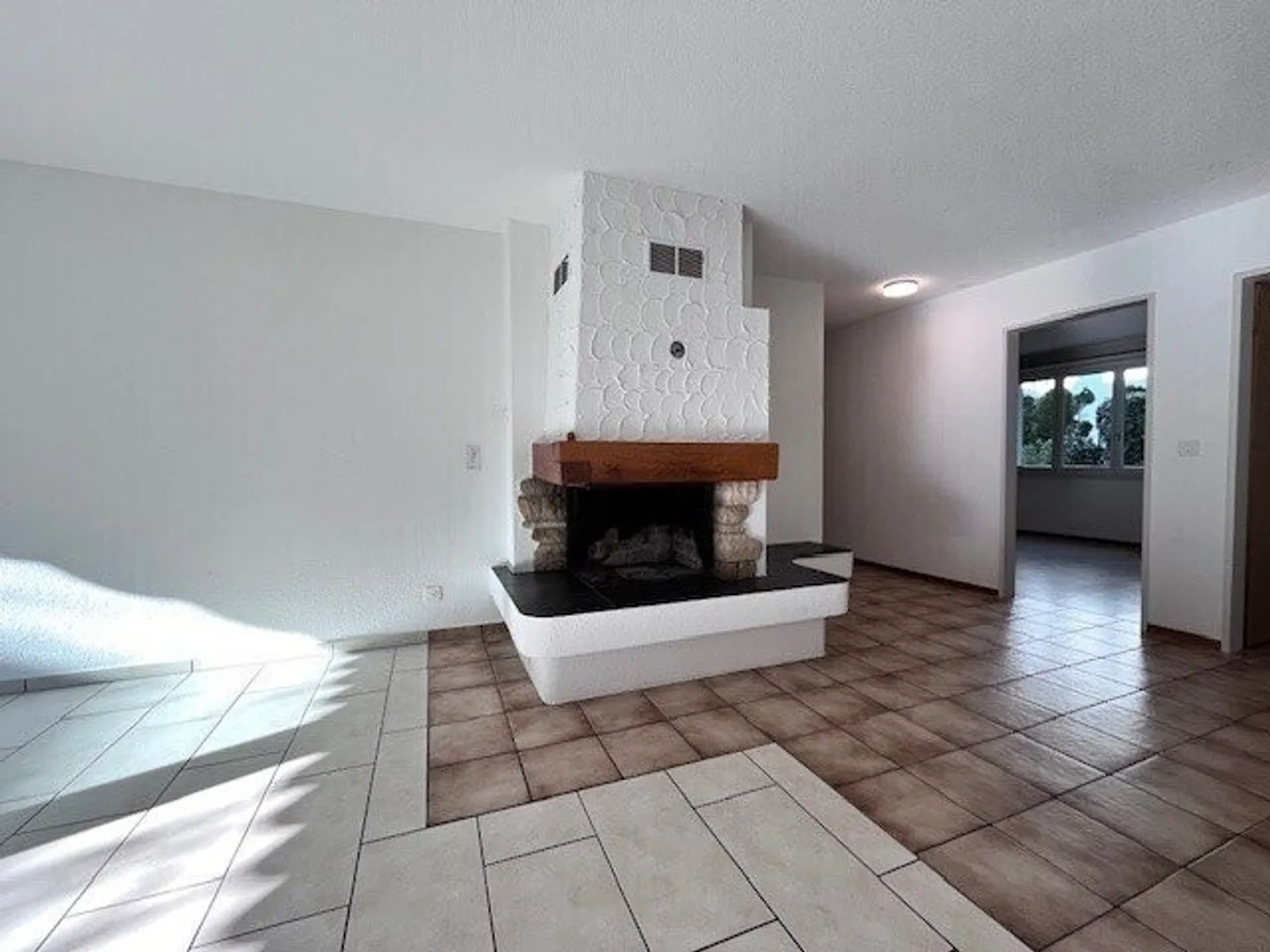 Appartement Charmant - Photo 2 sur 5