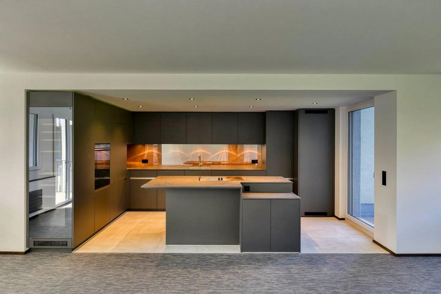 Appartamento in affitto in standard di proprietà con 2 camere da letto con bagno en suite - Foto 1 di 13