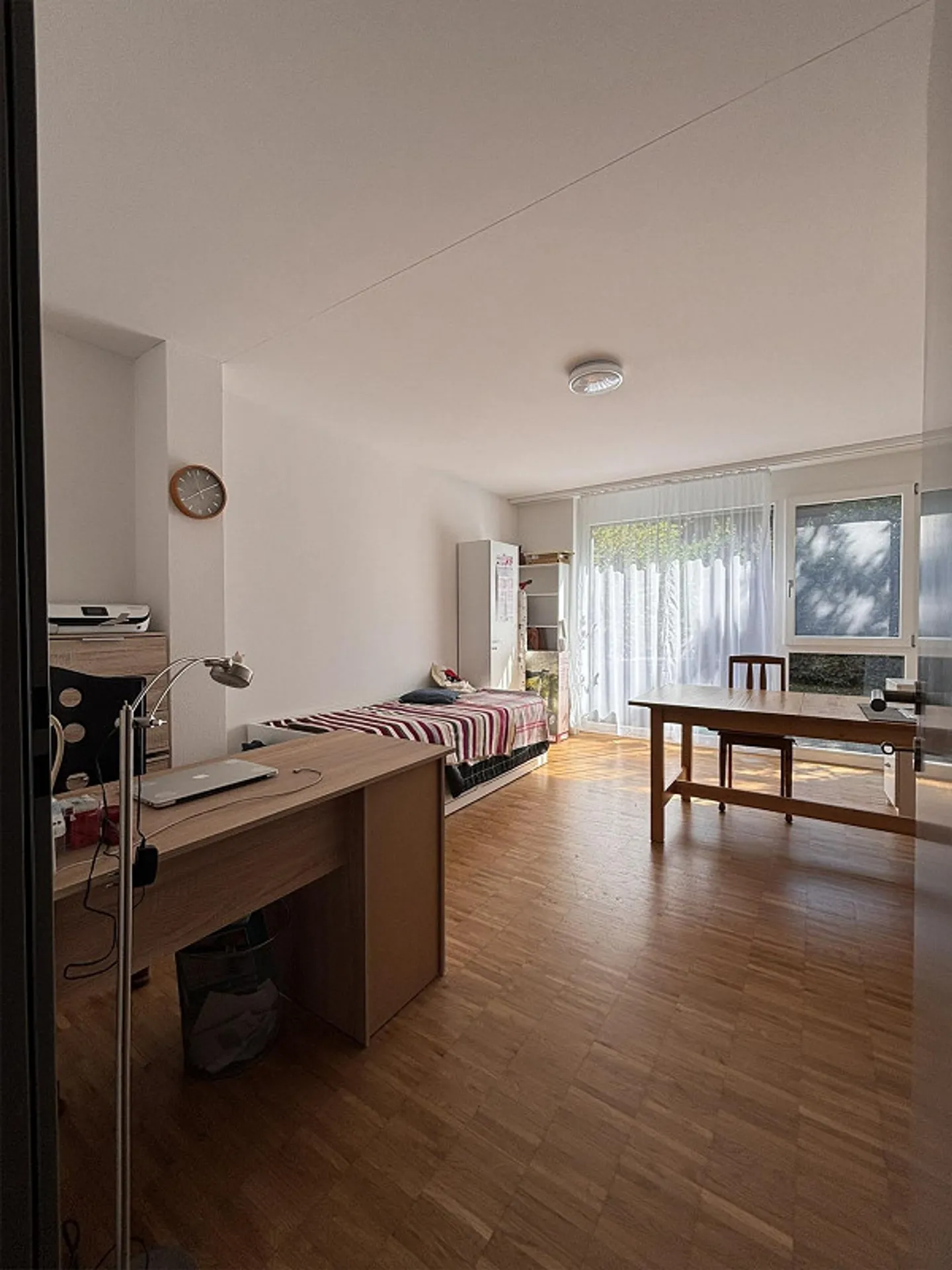 Grosszügige Gartenwohnung im Zentrum von Bütschwil - Foto 4 di 10