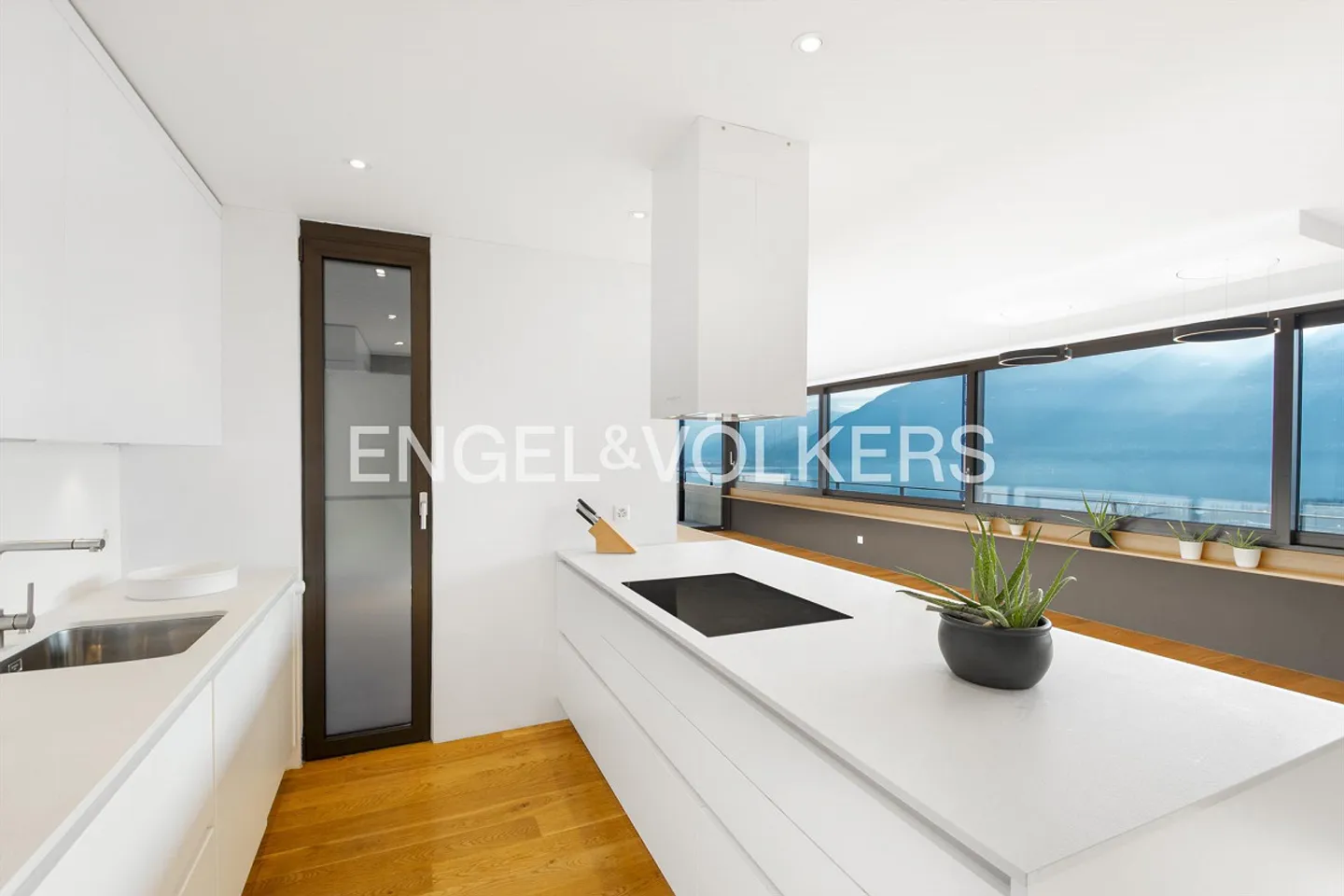 Exclusive Duplex Apartment with Dream Lake Panorama (4) - Photo 1 of 16